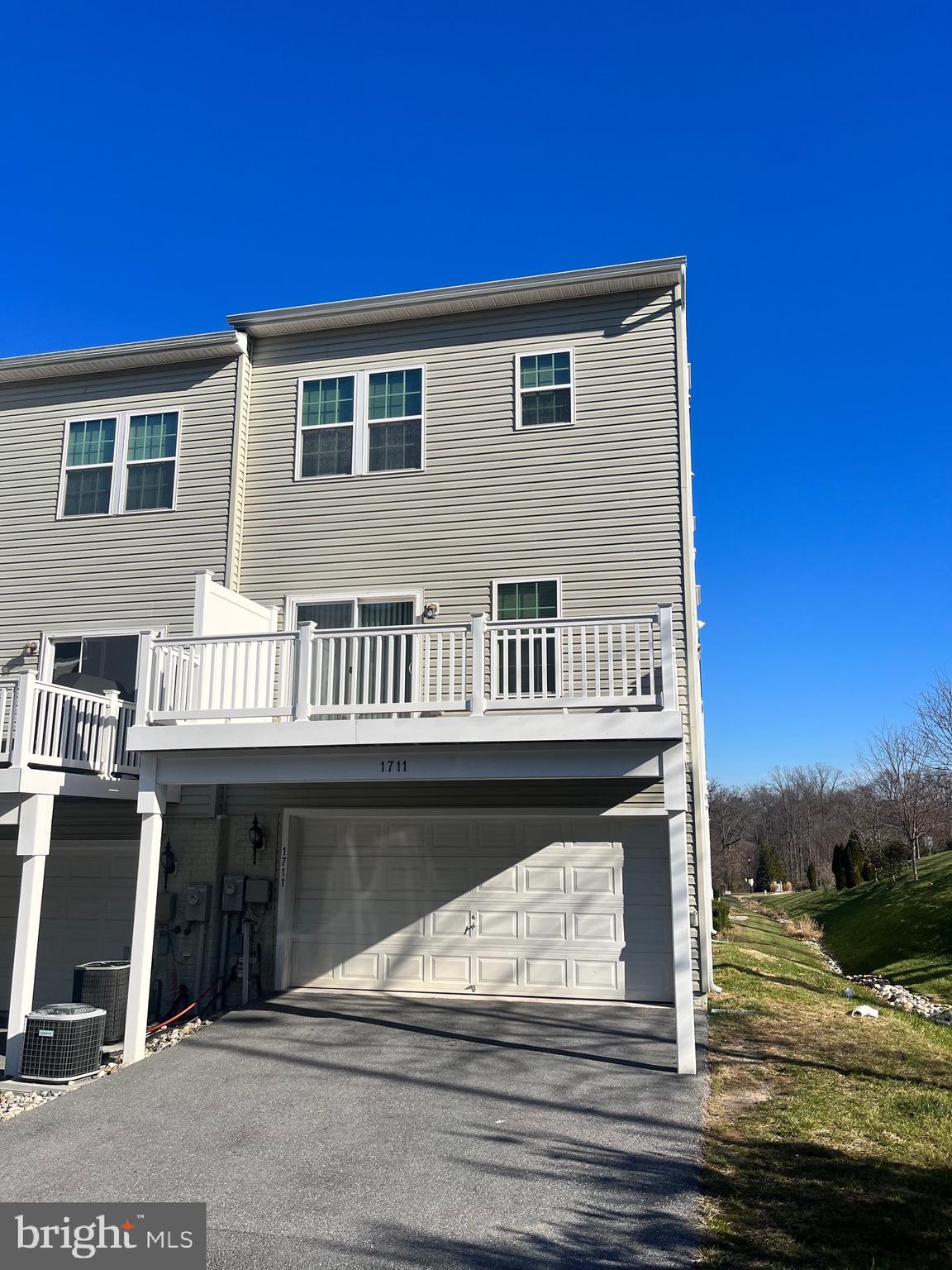 DORCHESTER WOODS - Residential Lease