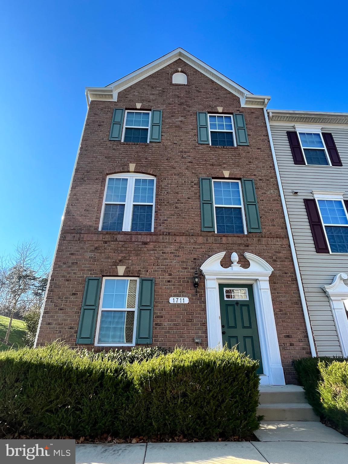 DORCHESTER WOODS - Residential Lease