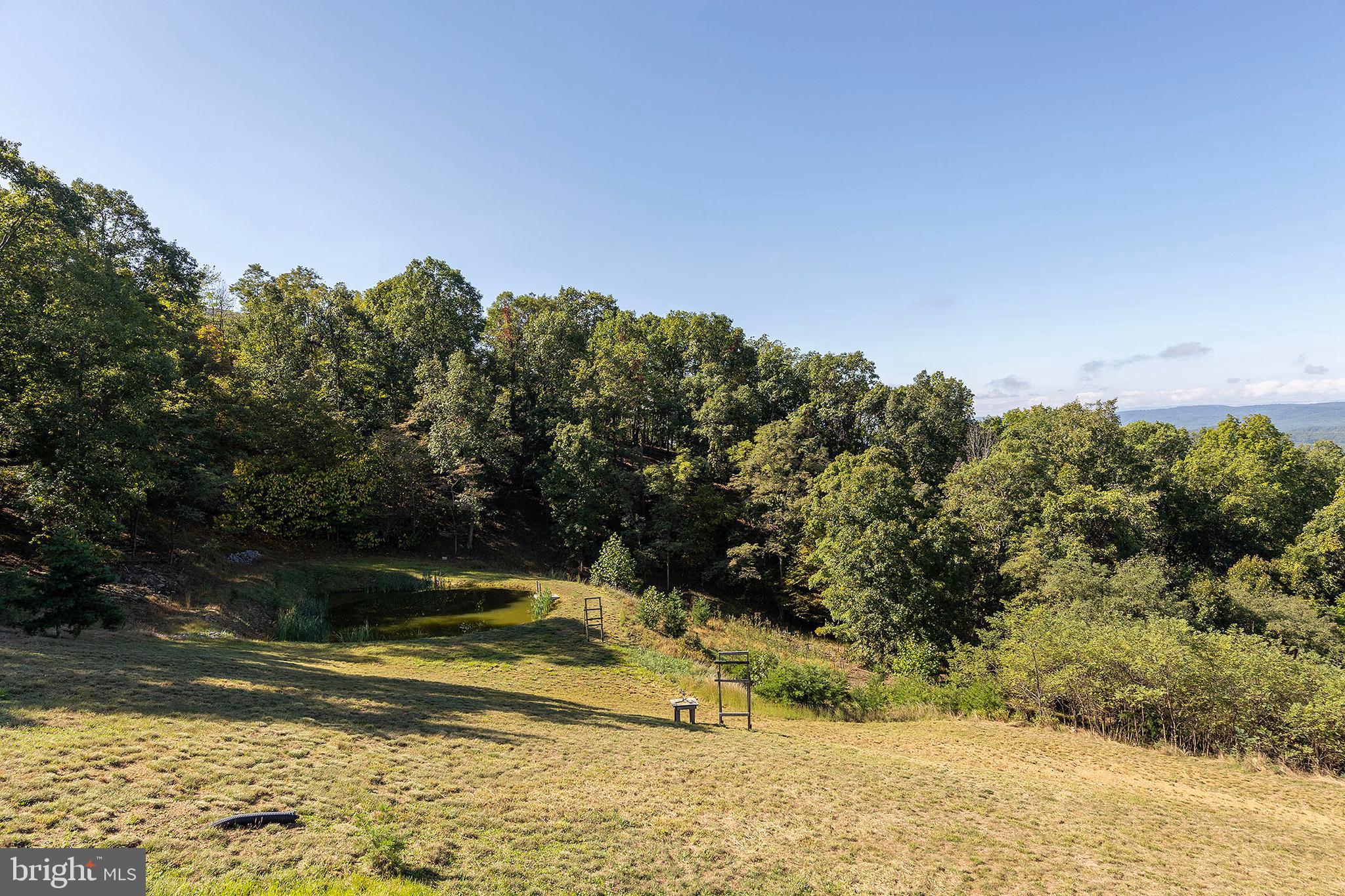 SHADOW KNOLLS - Residential
