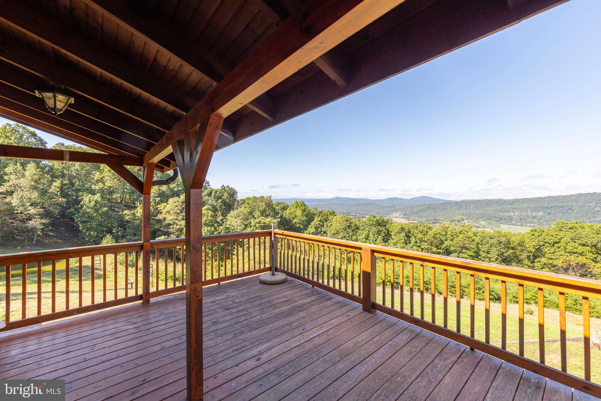 SHADOW KNOLLS - Residential