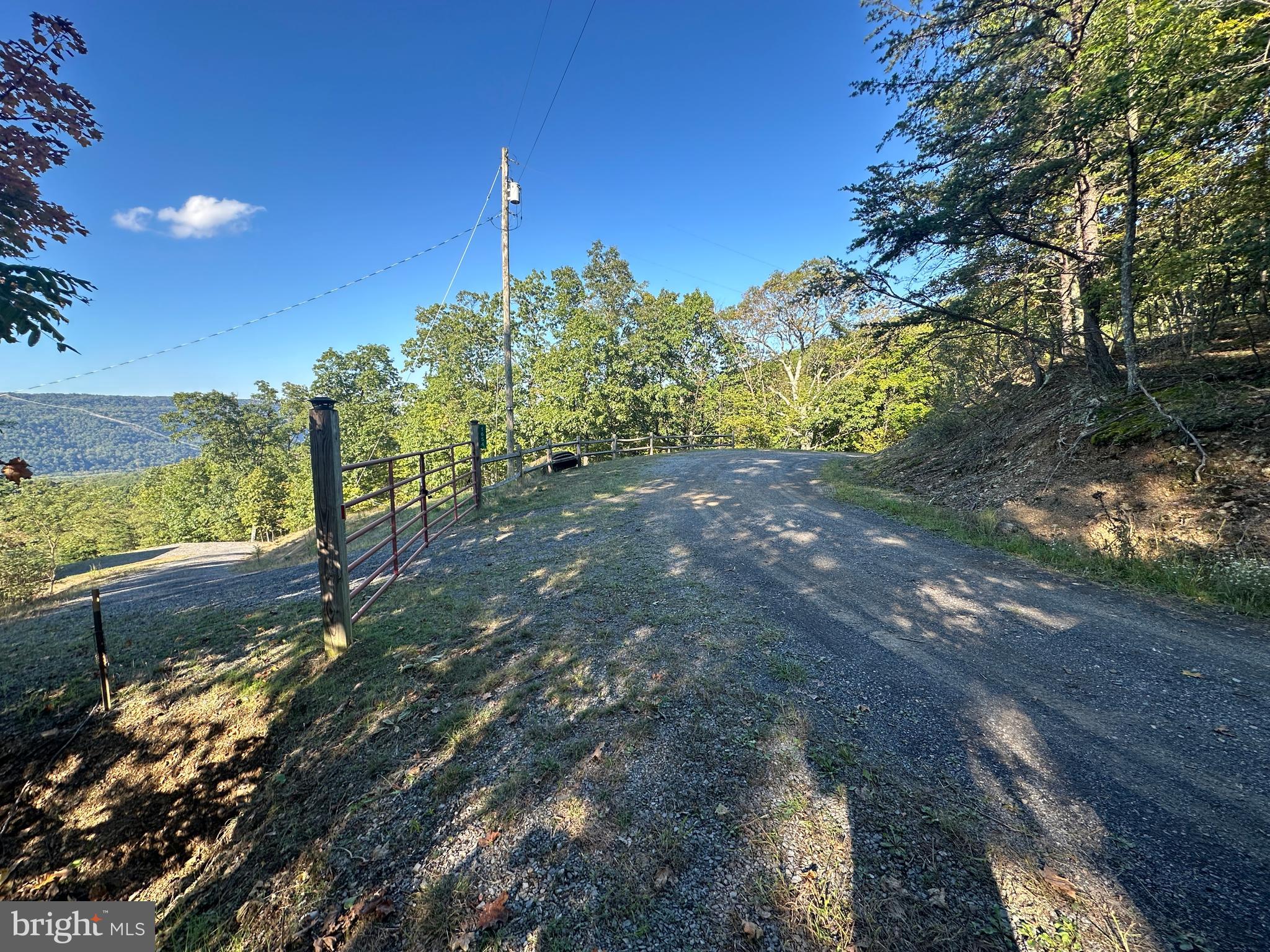 SHADOW KNOLLS - Residential