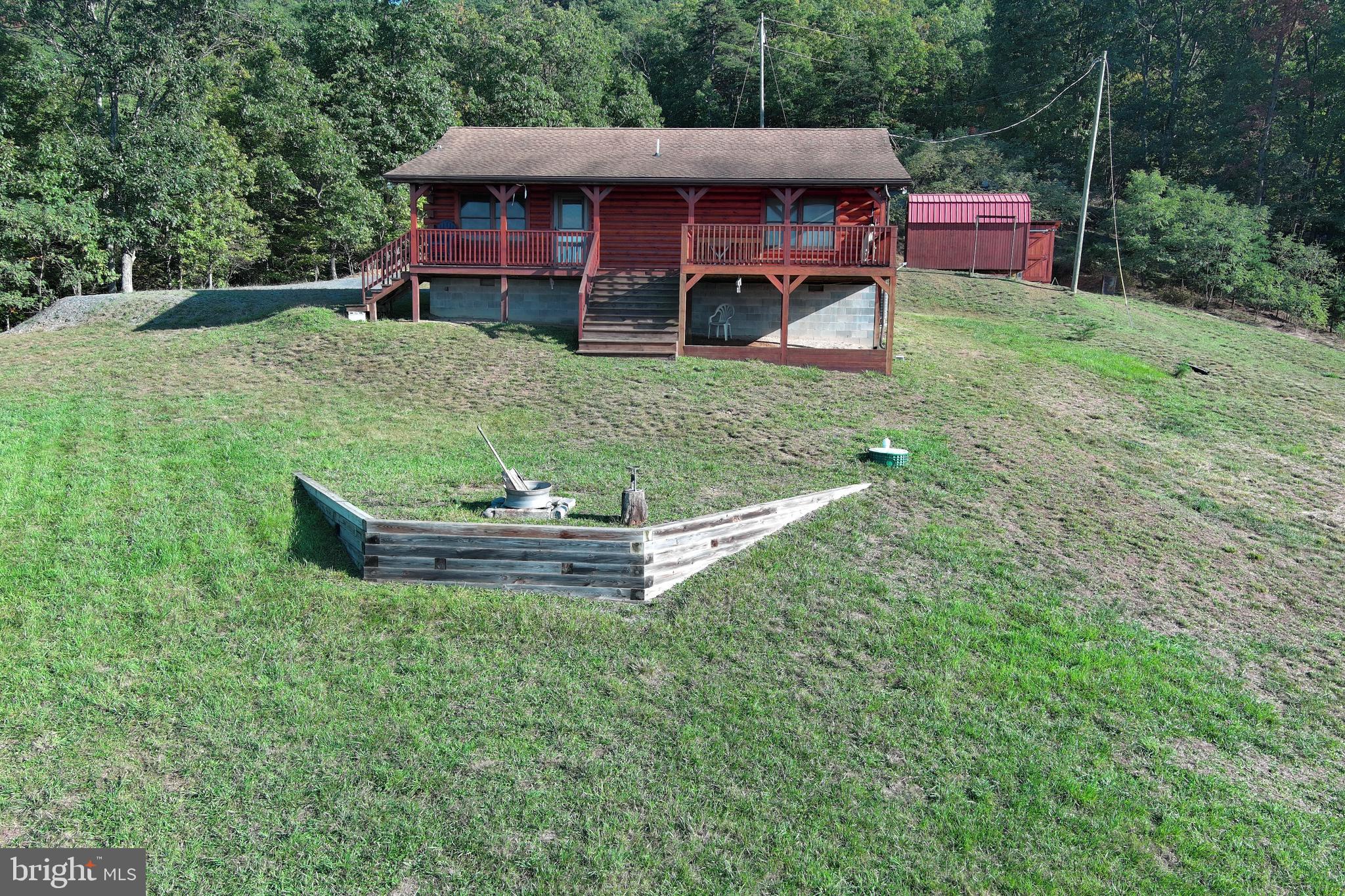 SHADOW KNOLLS - Residential