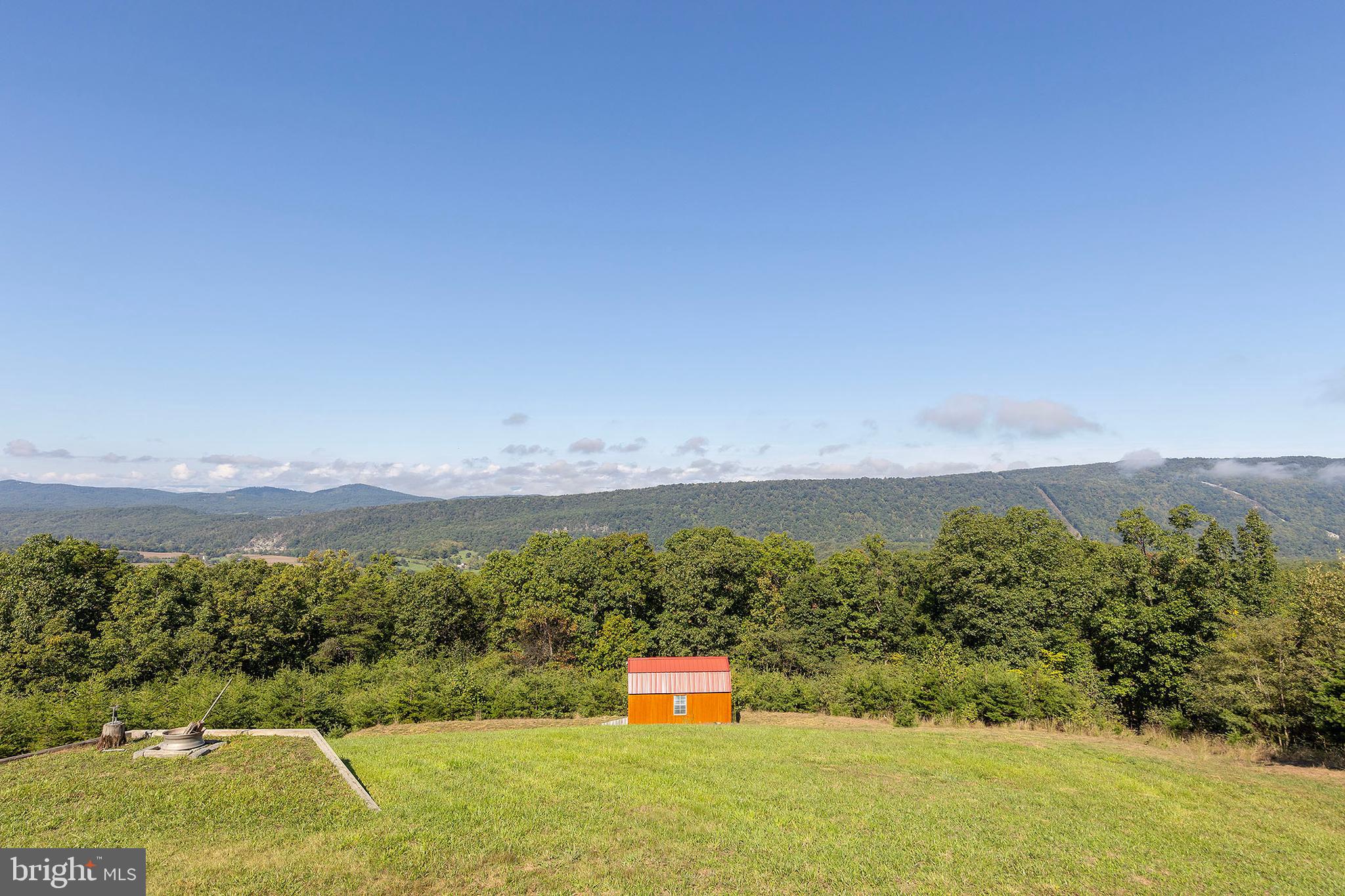 SHADOW KNOLLS - Residential