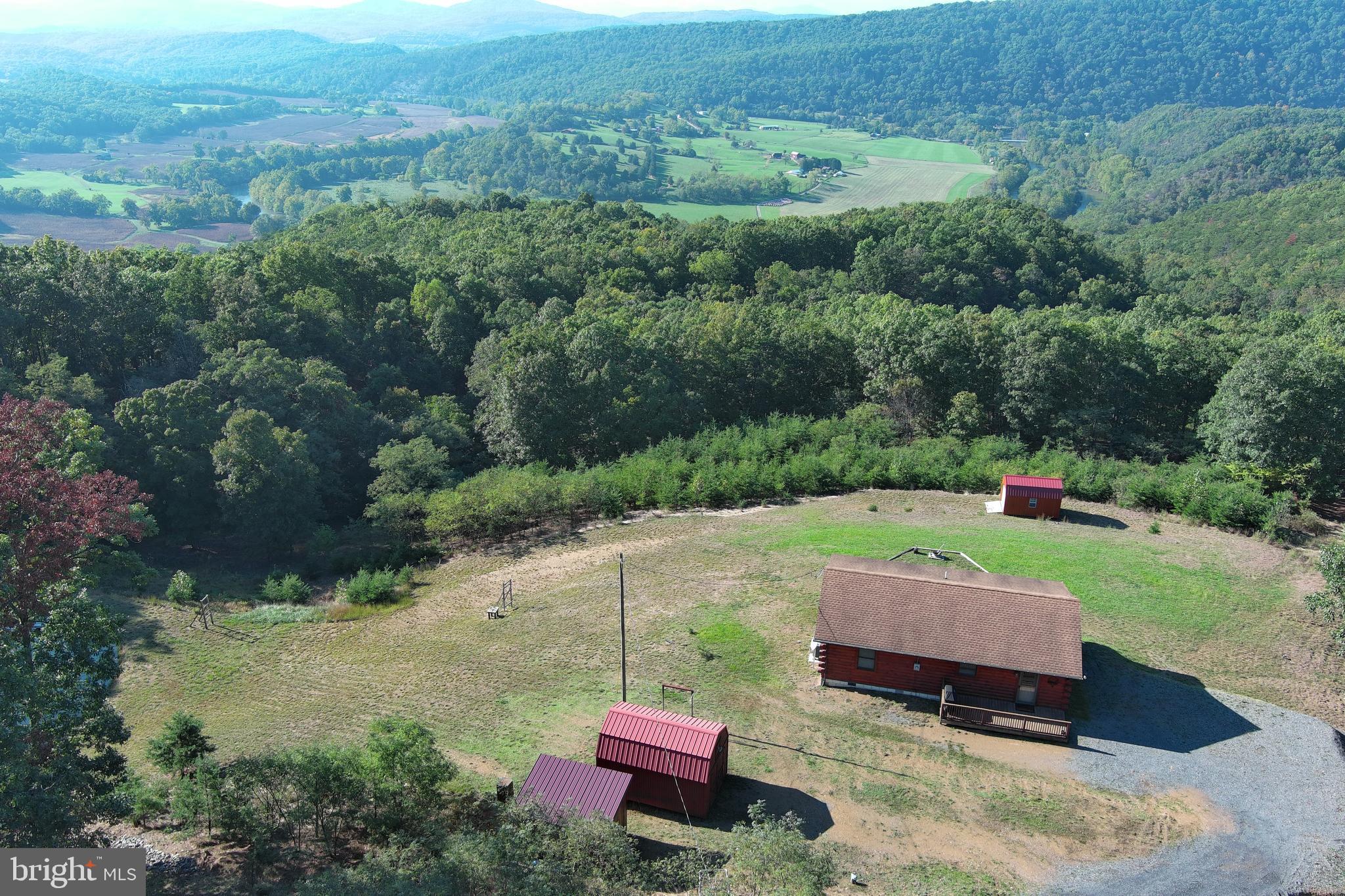 SHADOW KNOLLS - Residential