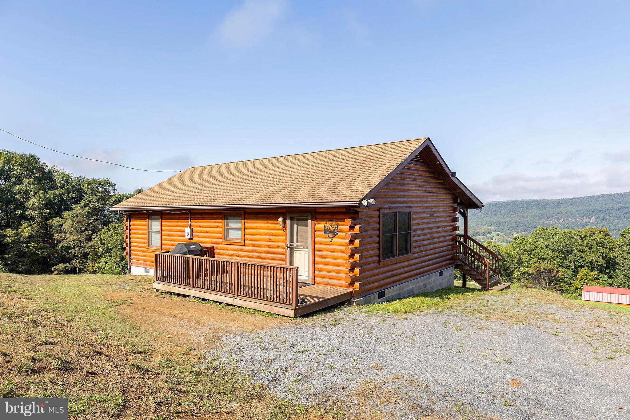 SHADOW KNOLLS - Residential