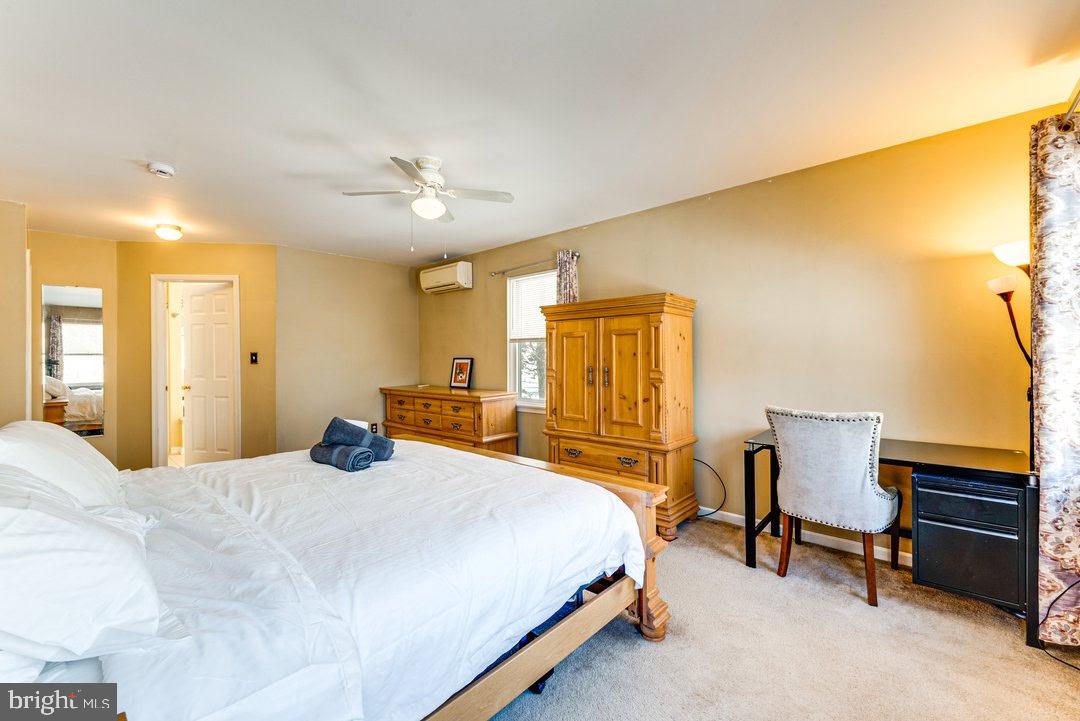 TALL OAKS - Residential