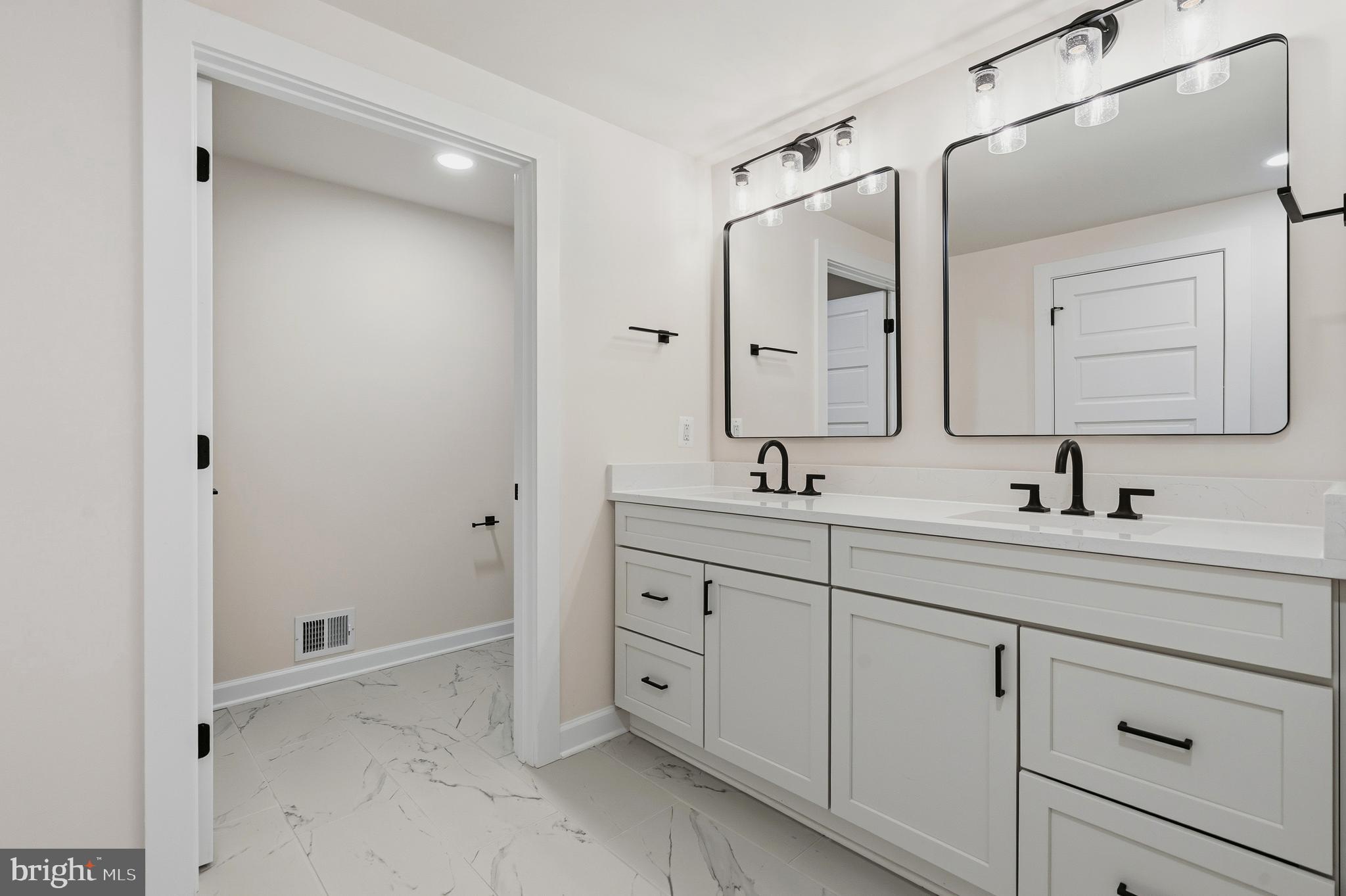 FOX LAIR - Residential