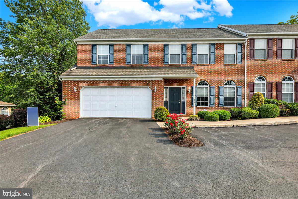 203 BARRINGTON DRIVE