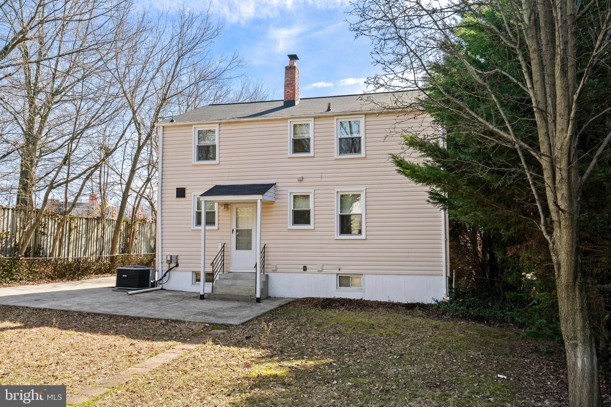 GLENMONT VILLAGE - Residential