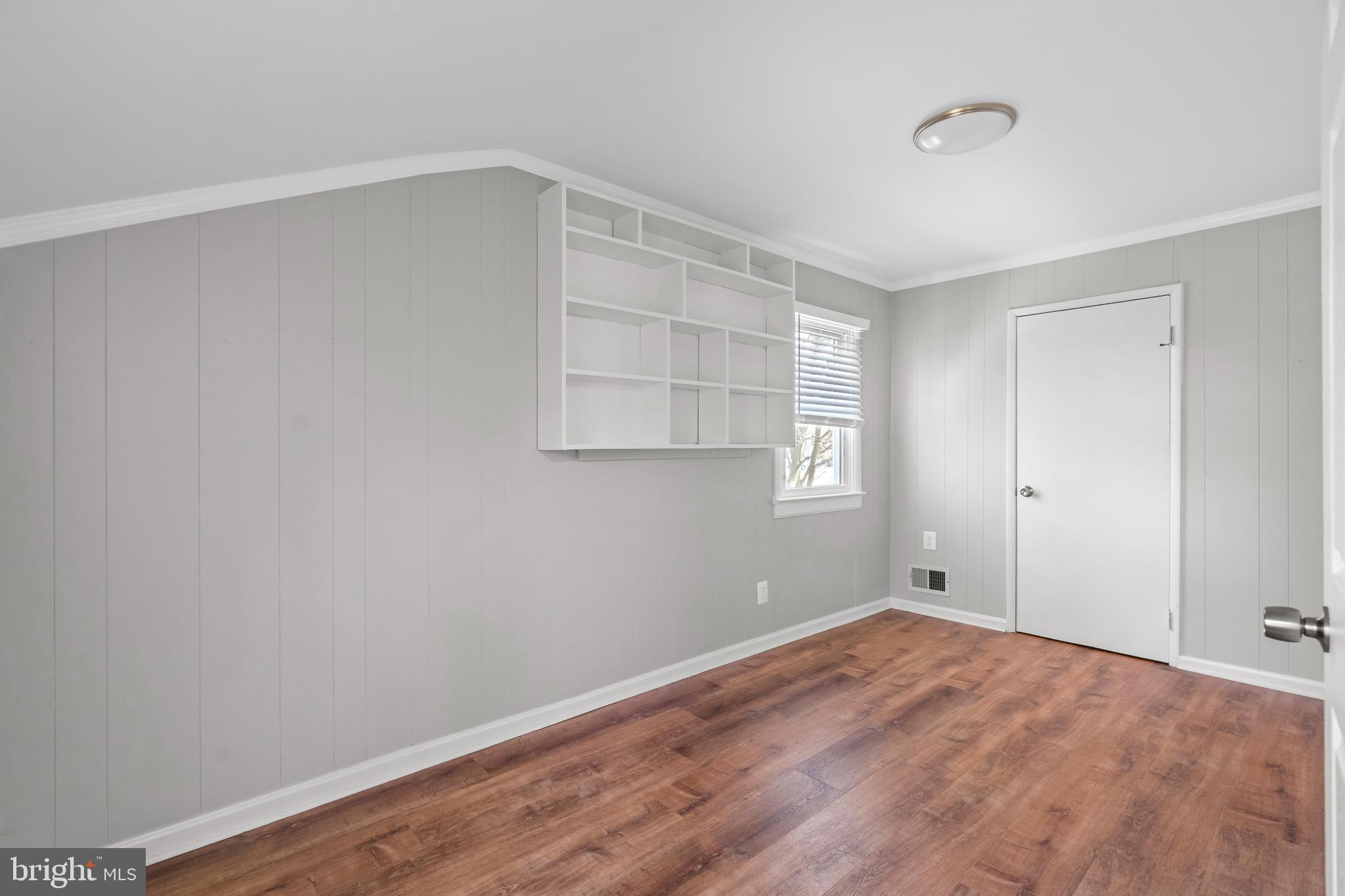 GLENMONT VILLAGE - Residential