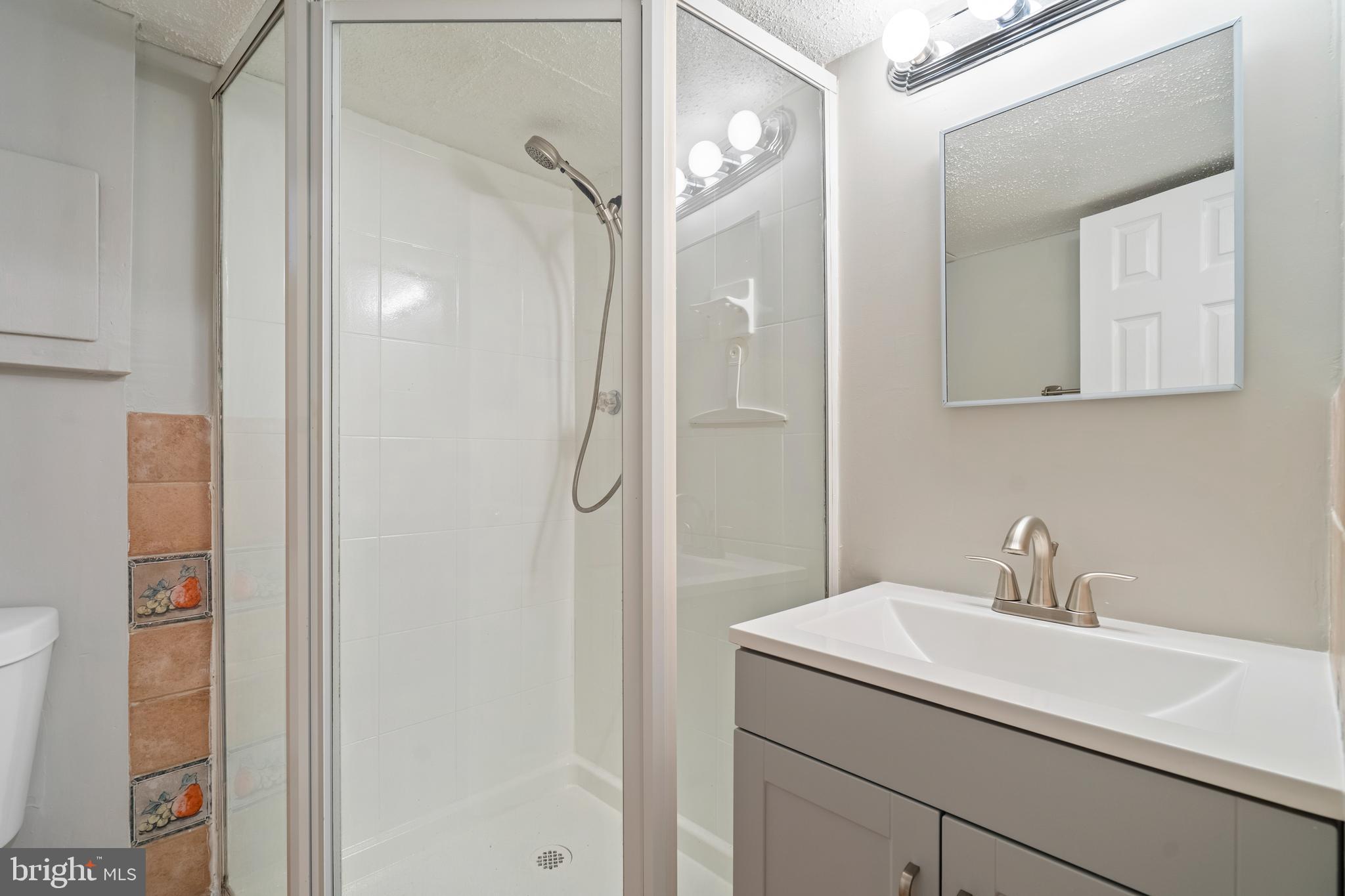 GLENMONT VILLAGE - Residential