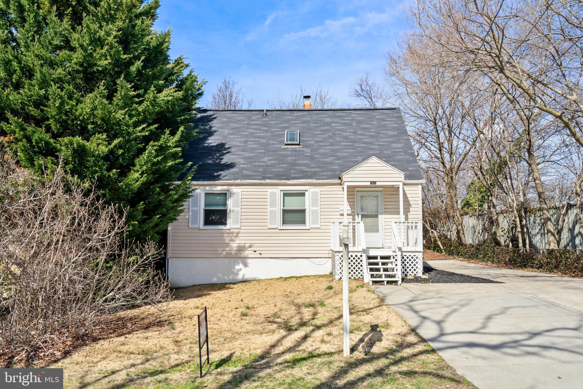 GLENMONT VILLAGE - Residential