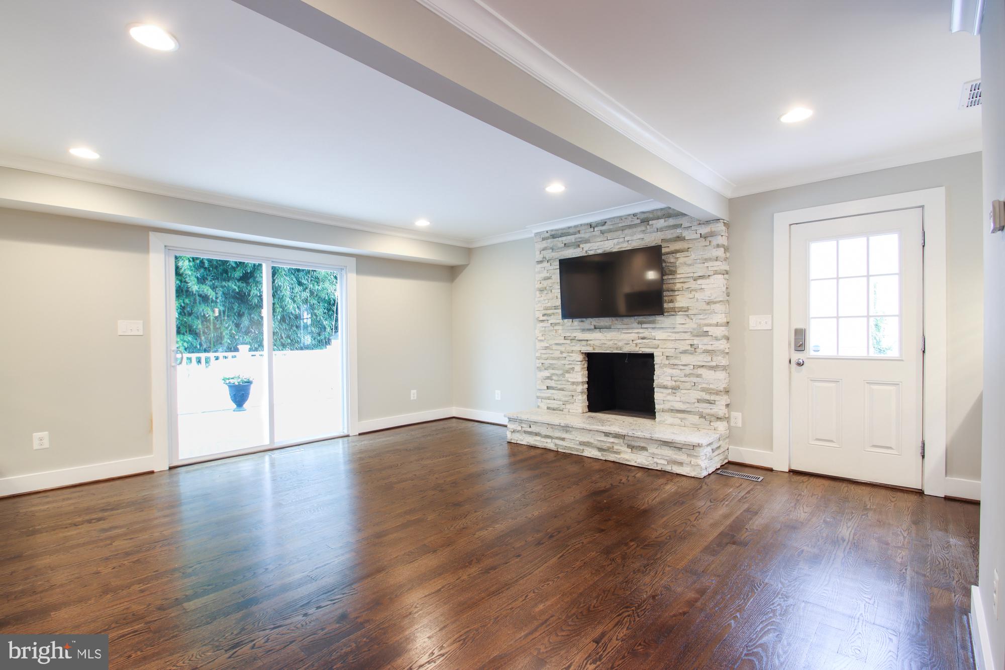 SPRINGDALE - Residential
