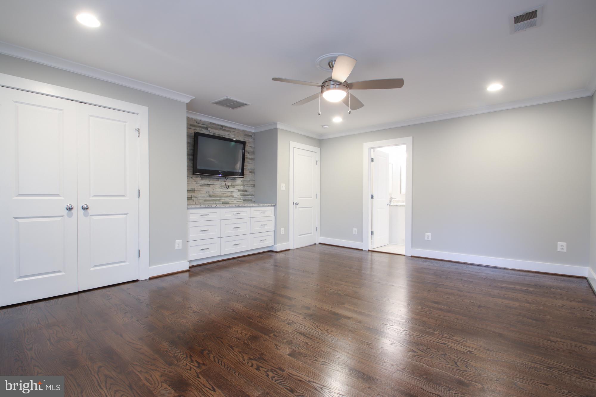 SPRINGDALE - Residential