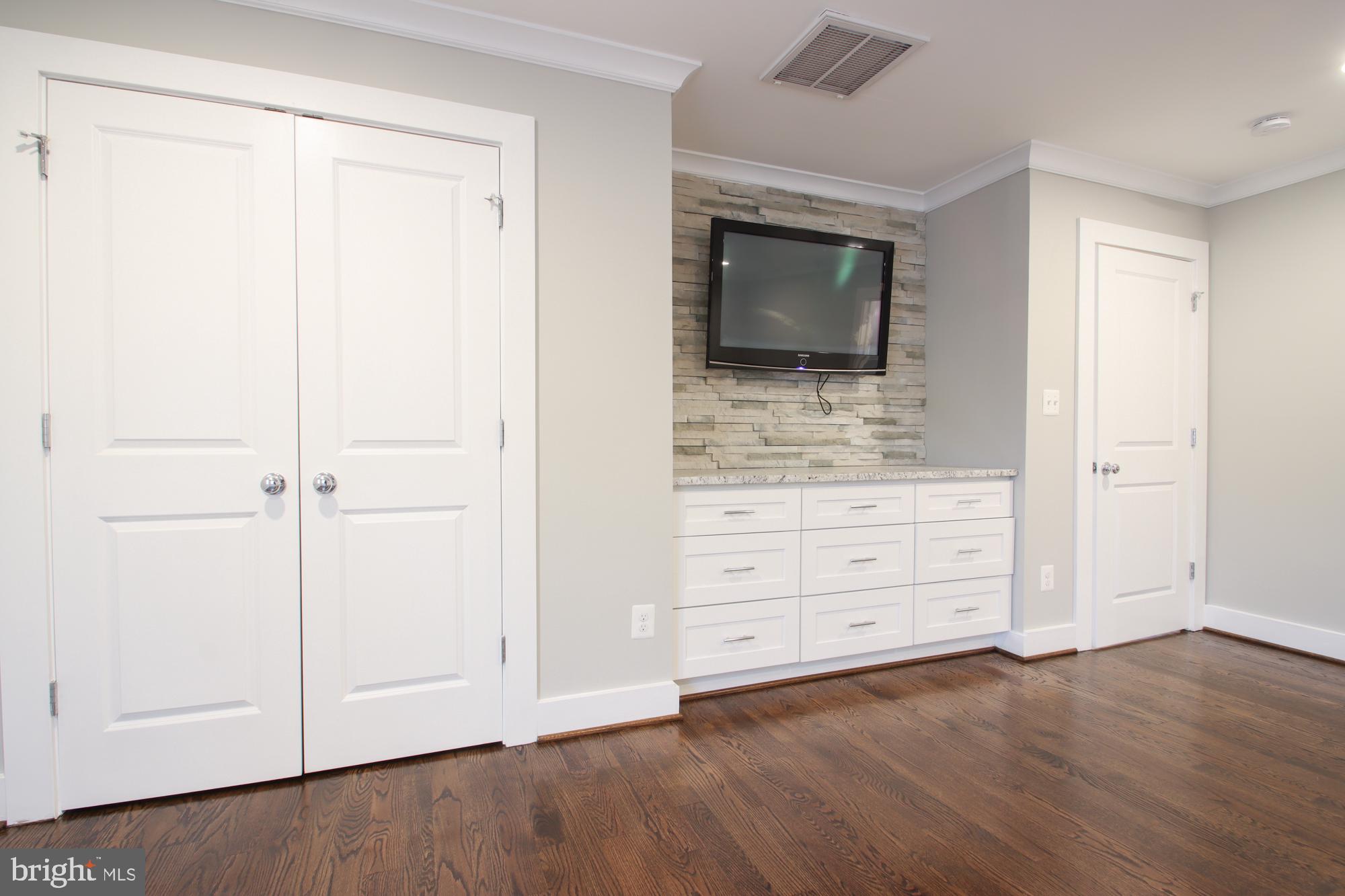 SPRINGDALE - Residential