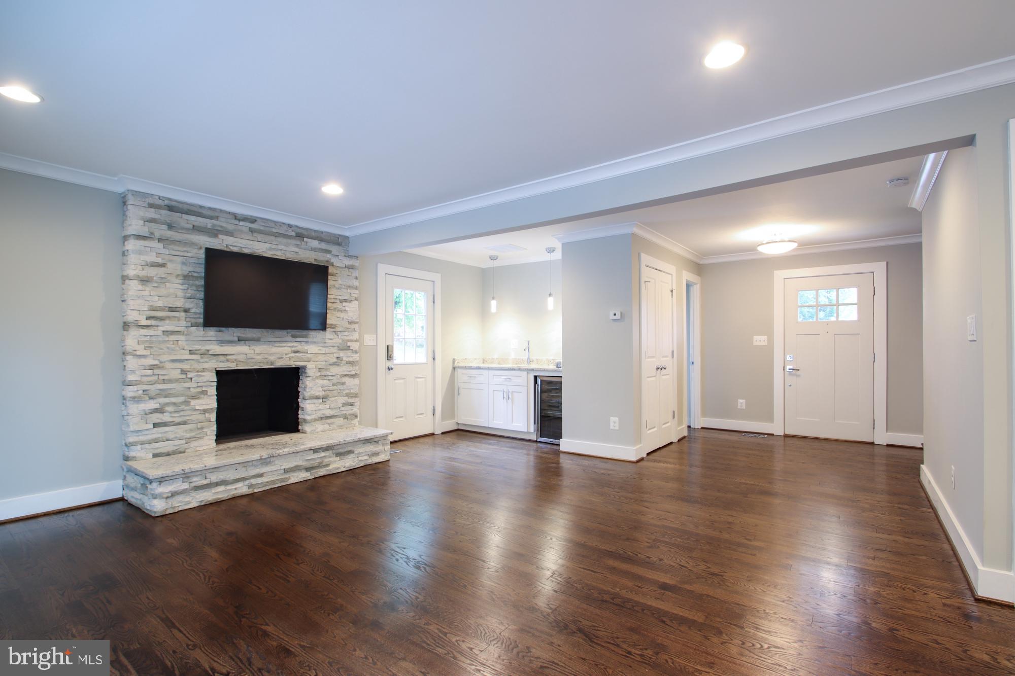 SPRINGDALE - Residential