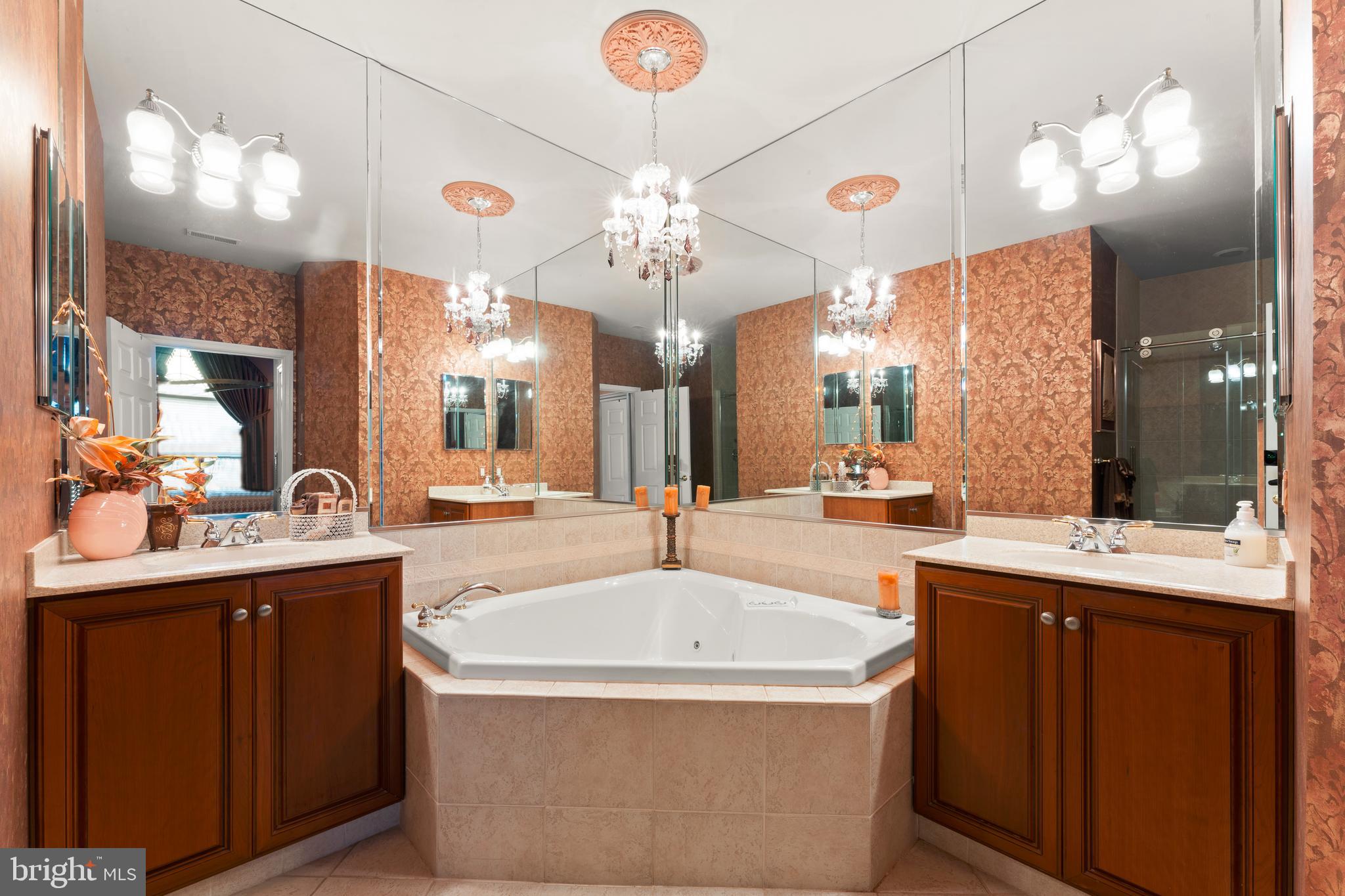 VILLAS AT SHADYBRO - Residential