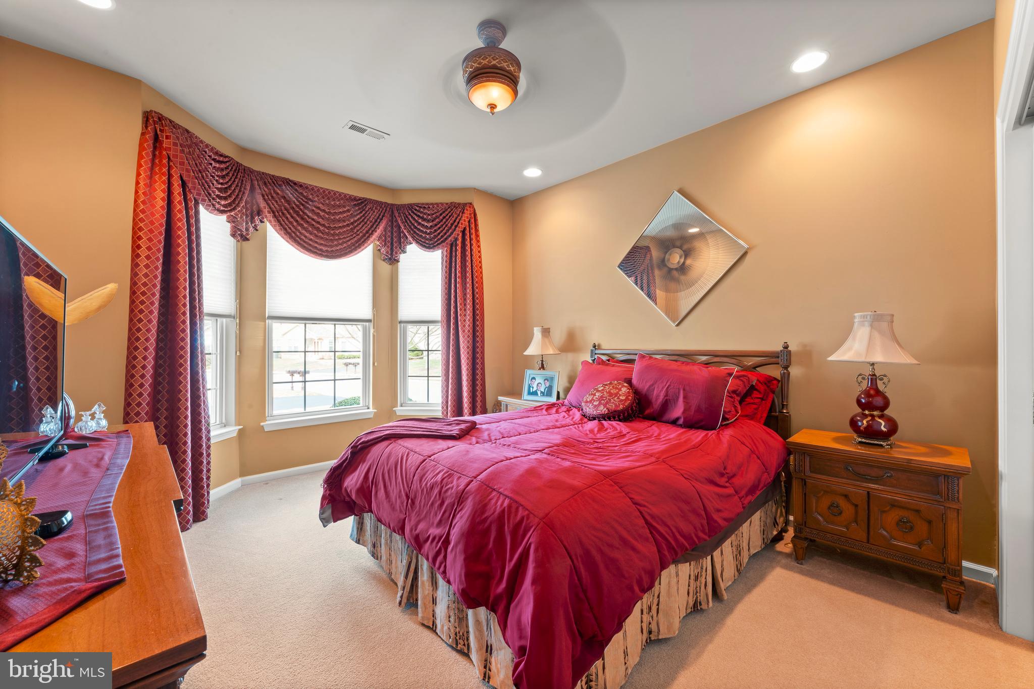 VILLAS AT SHADYBRO - Residential