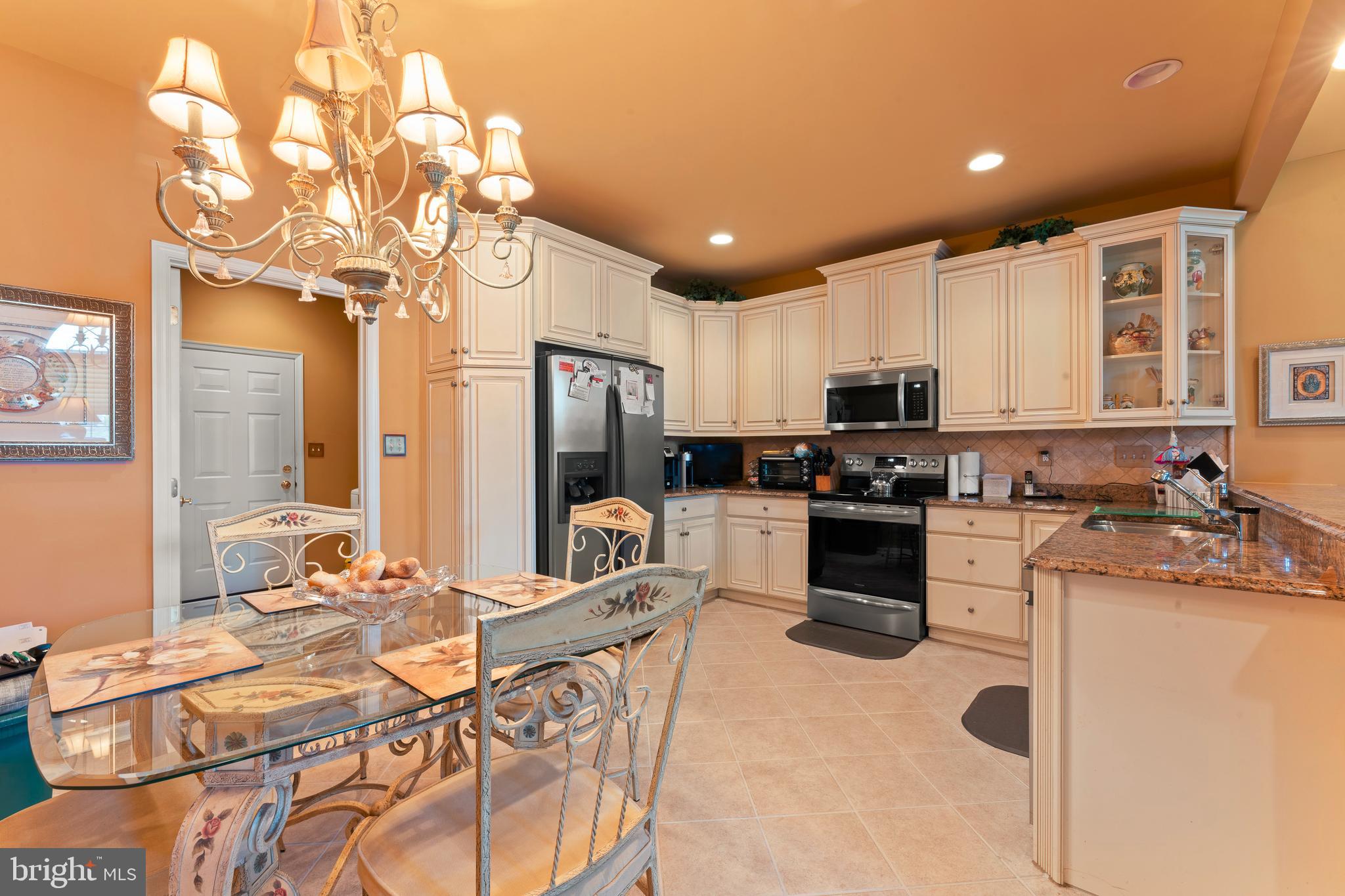 VILLAS AT SHADYBRO - Residential