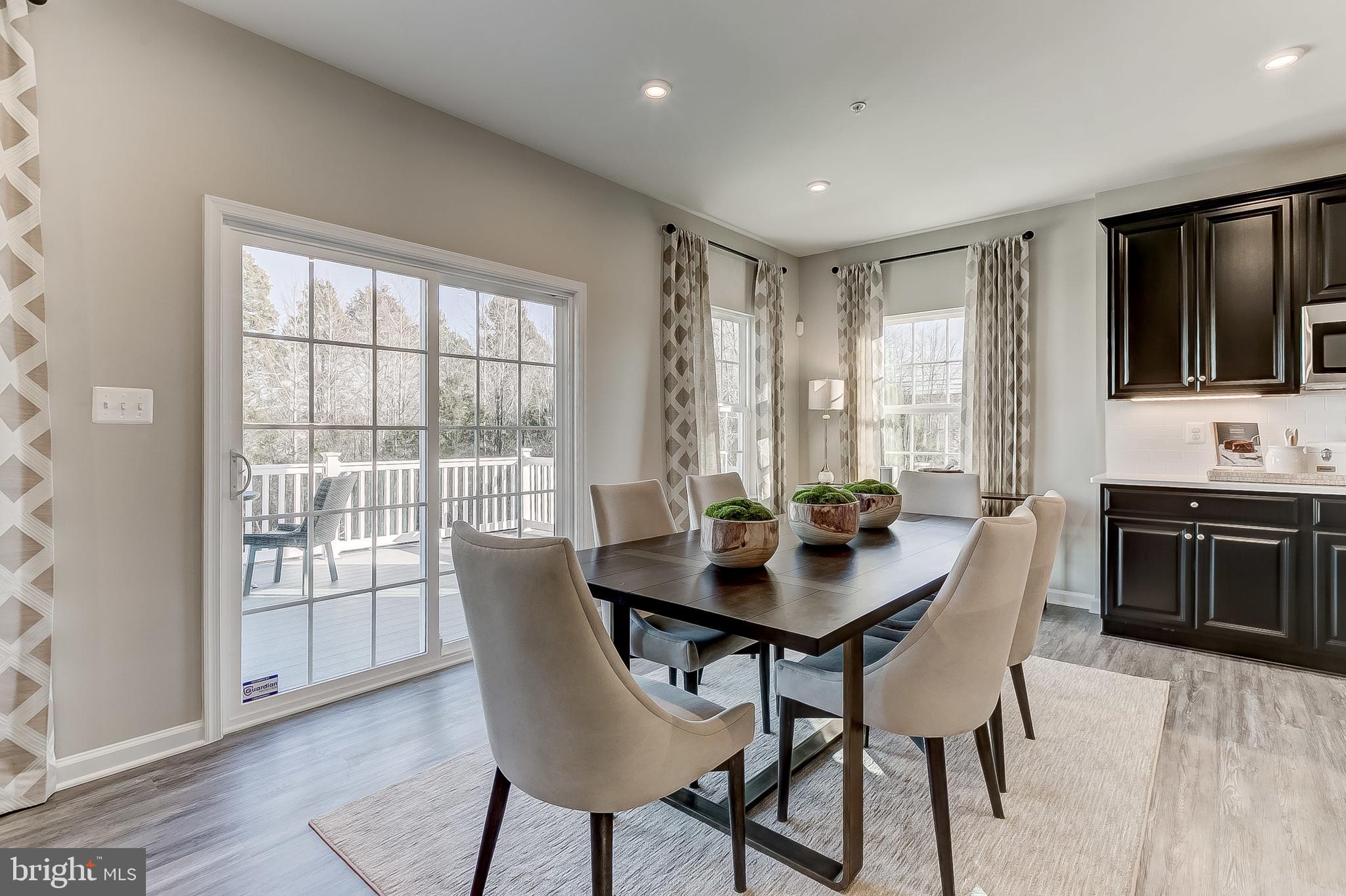 HERITAGE WOODS - Residential