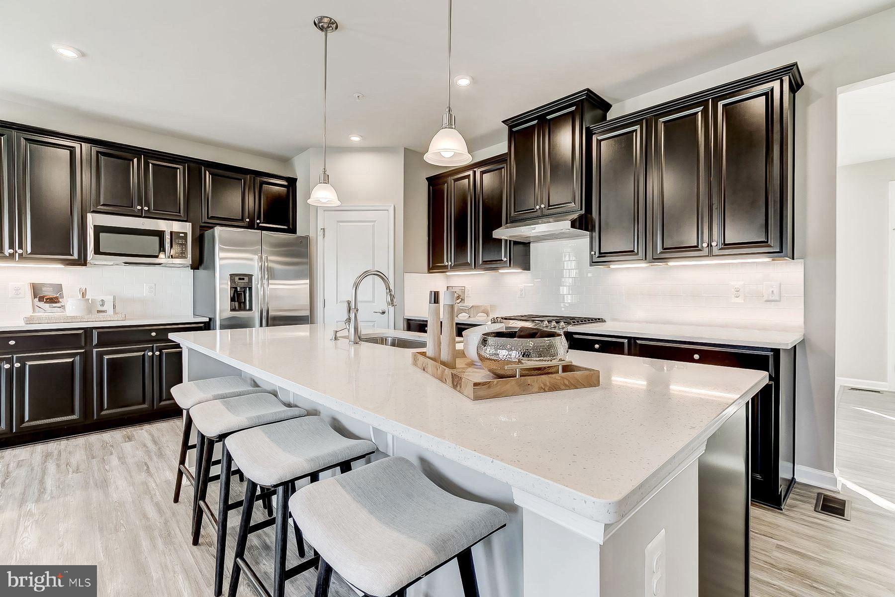 HERITAGE WOODS - Residential