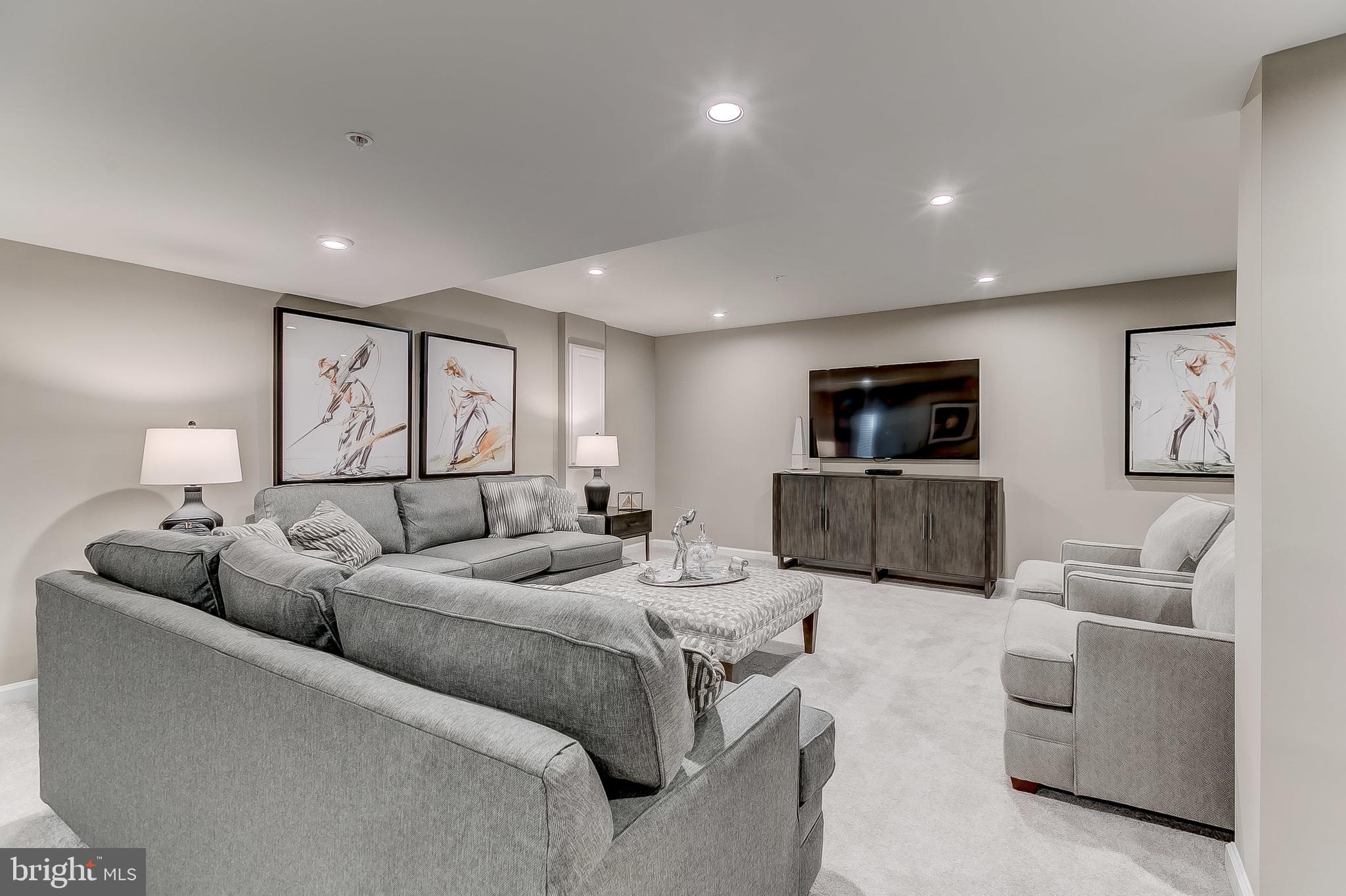 HERITAGE WOODS - Residential