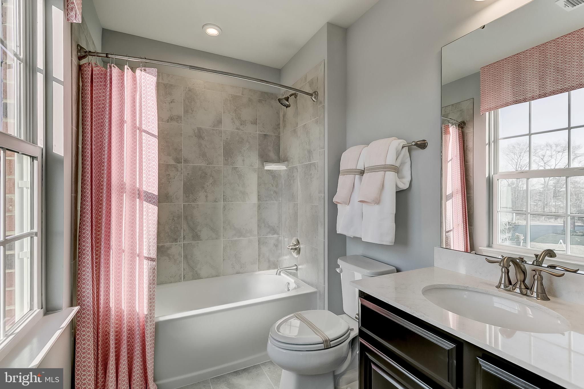 HERITAGE WOODS - Residential