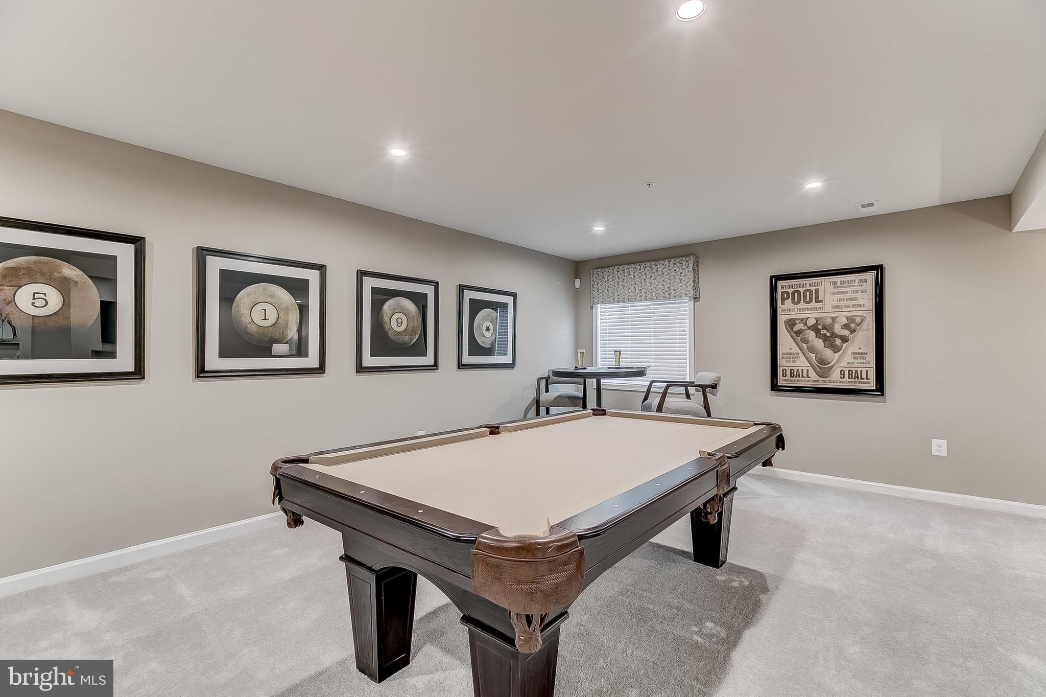 HERITAGE WOODS - Residential