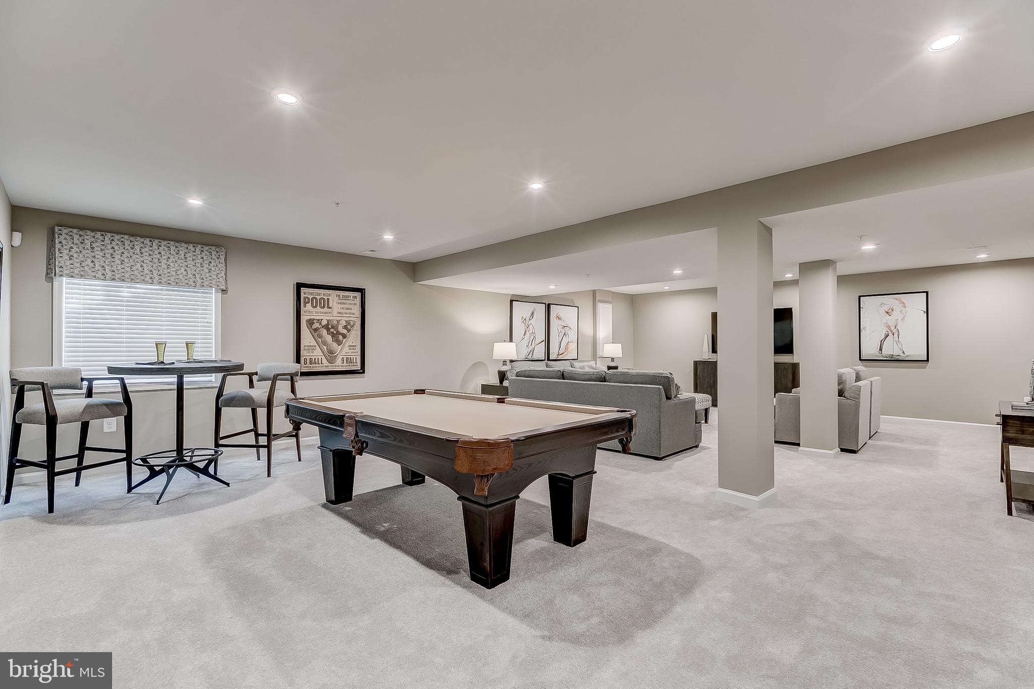 HERITAGE WOODS - Residential