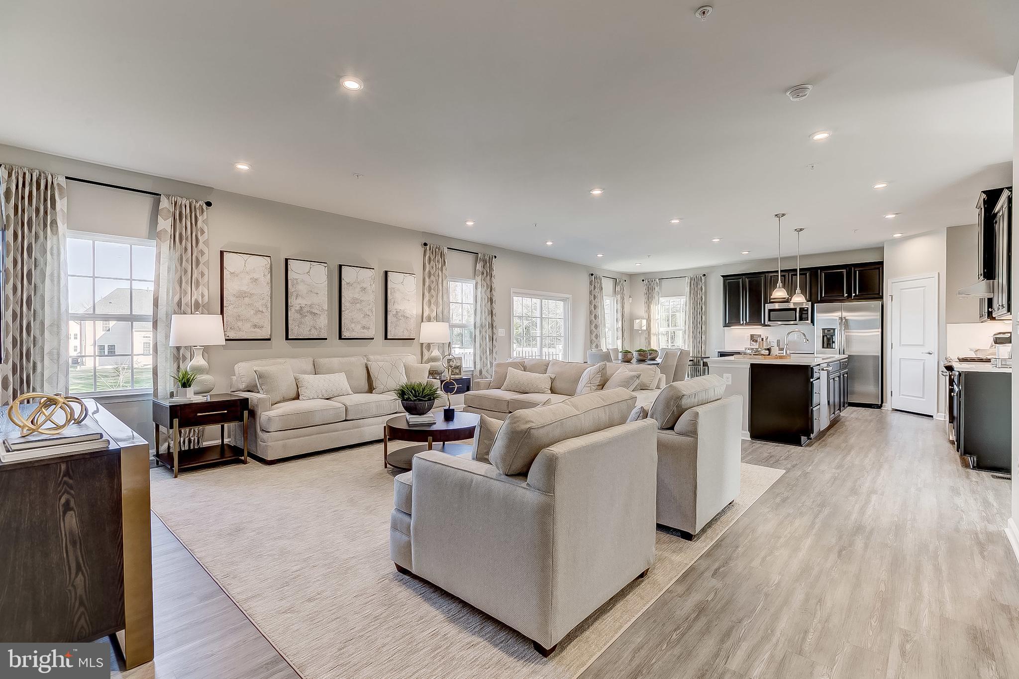 HERITAGE WOODS - Residential