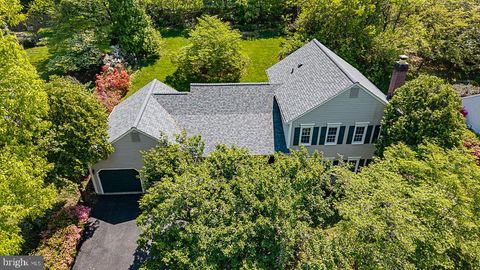 Photo of 2701 Reign Street, HERNDON, VA 20171 (MLS # VAFX2304506)