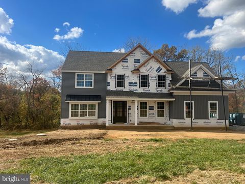 179 ELLICOTT ROAD AVONDALE PA 19311