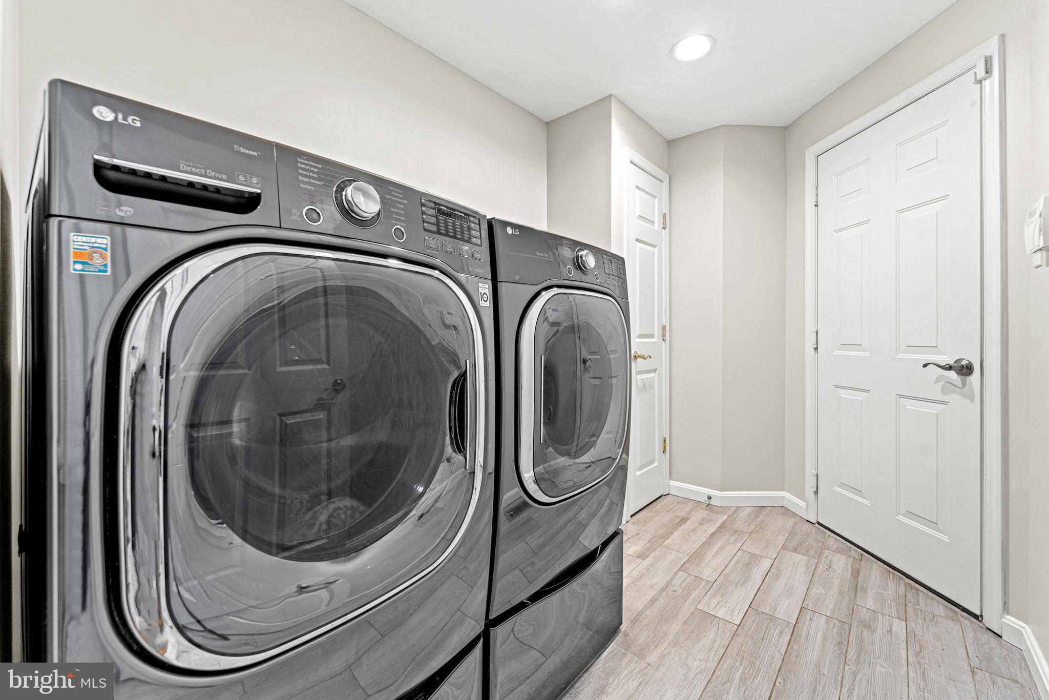 LAKELANDS GREAT SENECA - Residential