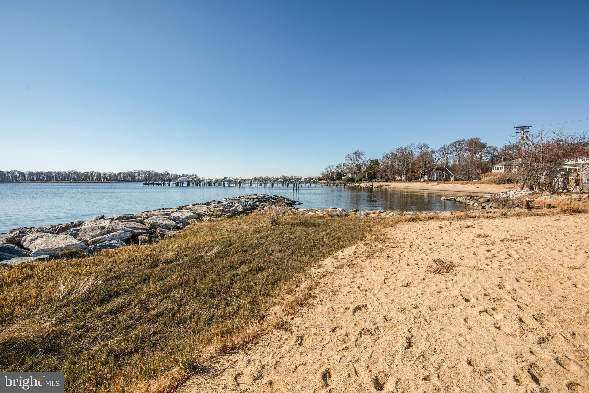 ARUNDEL ON THE BAY - Residential