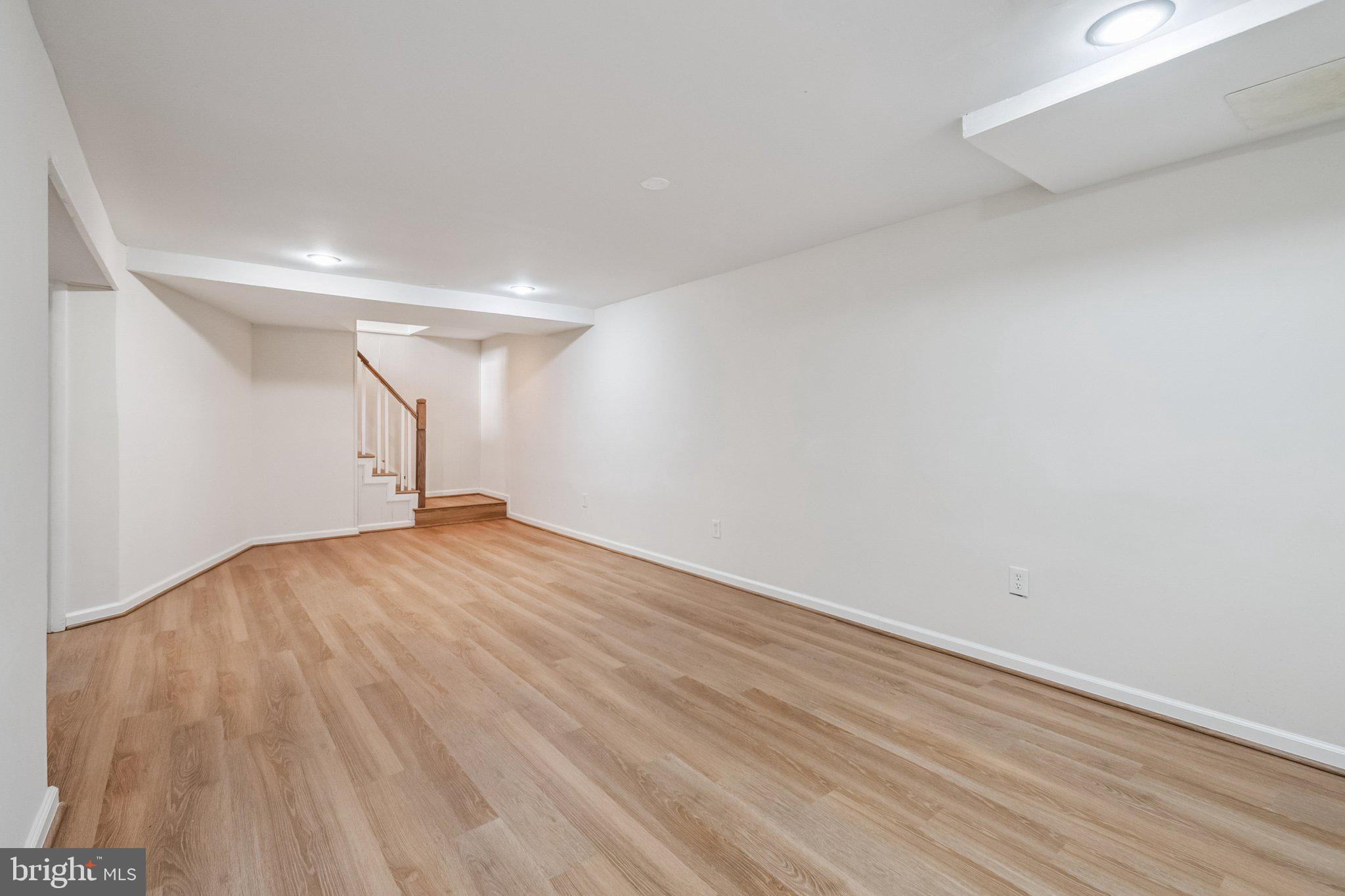 KINGS PARK - Residential