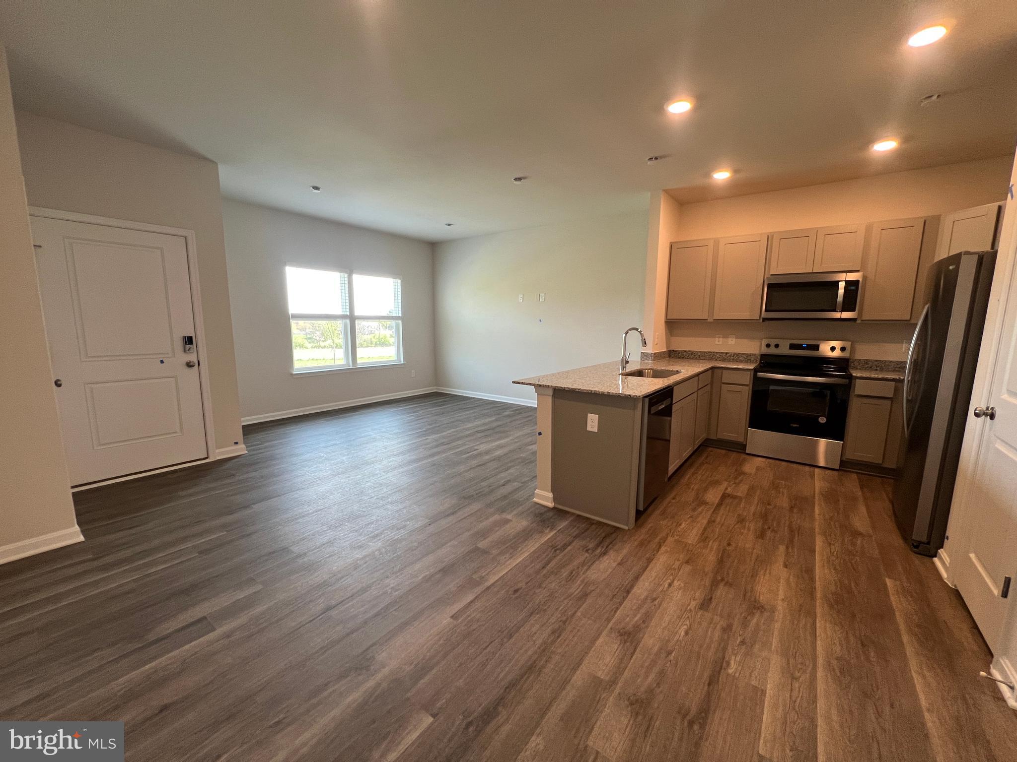 VALLEY VIEW - Residential Lease