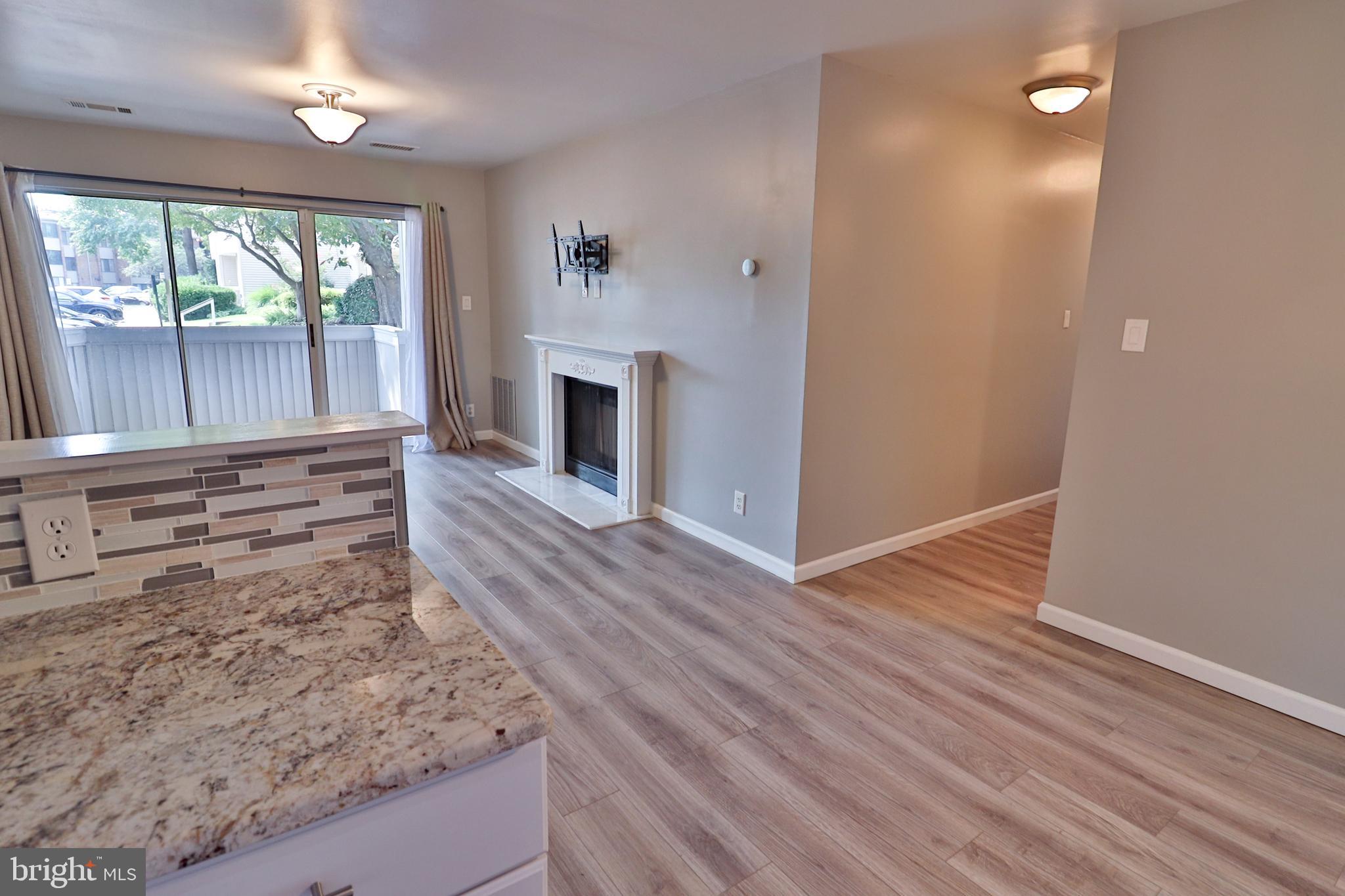 FARMINGDALE - Residential Lease