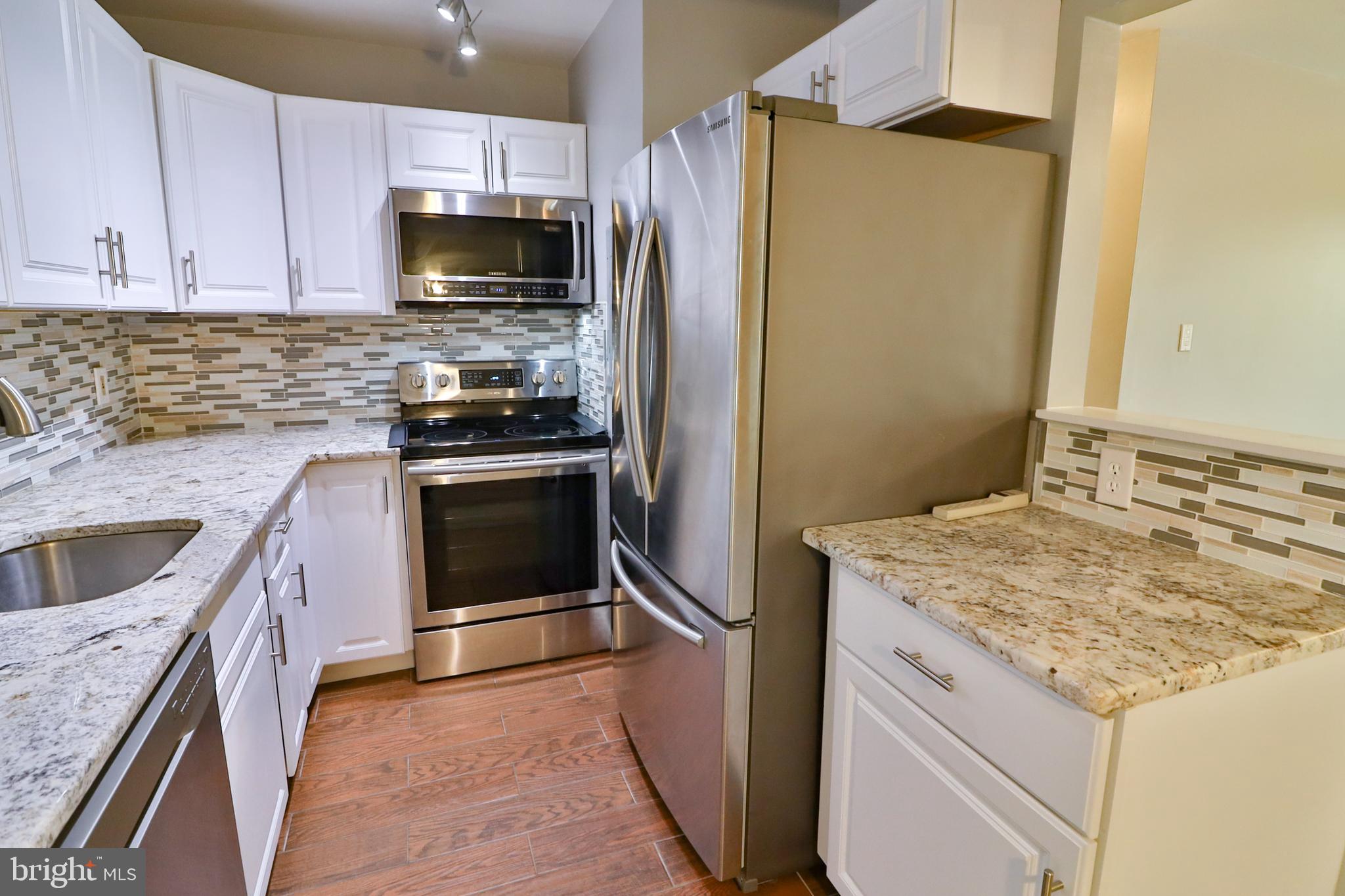 FARMINGDALE - Residential Lease