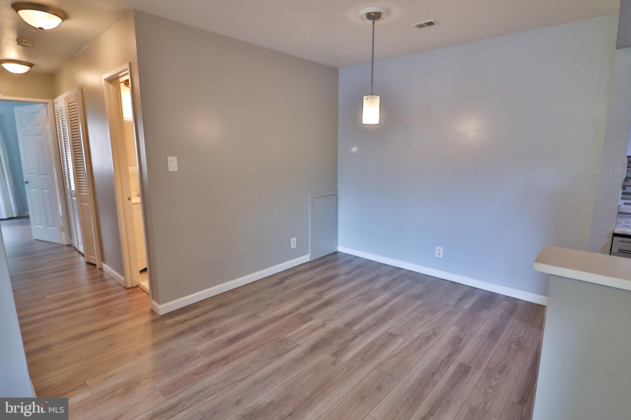 FARMINGDALE - Residential Lease