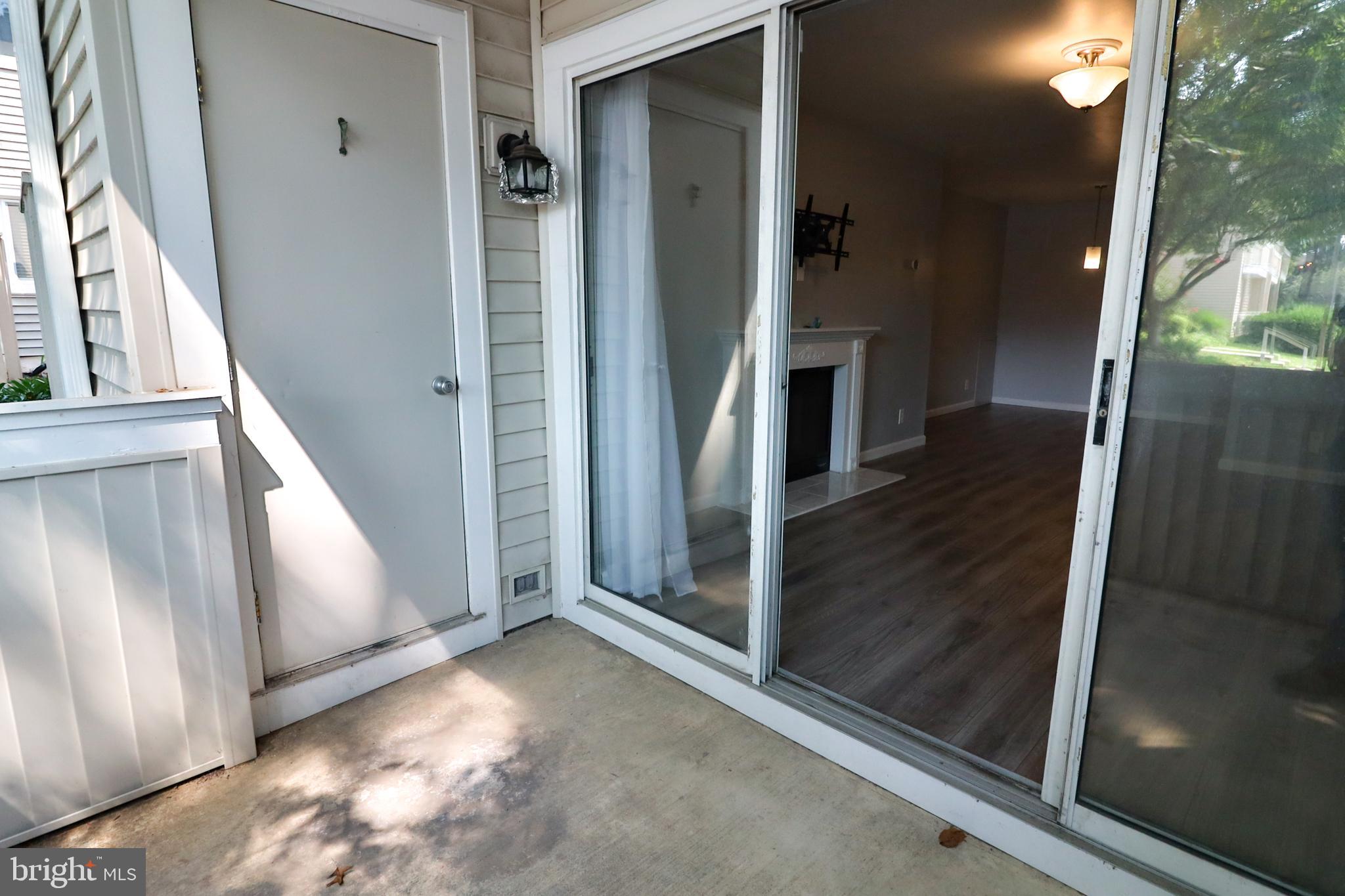 FARMINGDALE - Residential Lease