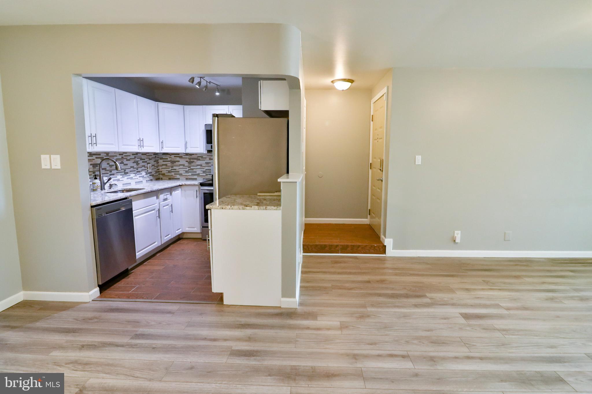 FARMINGDALE - Residential Lease