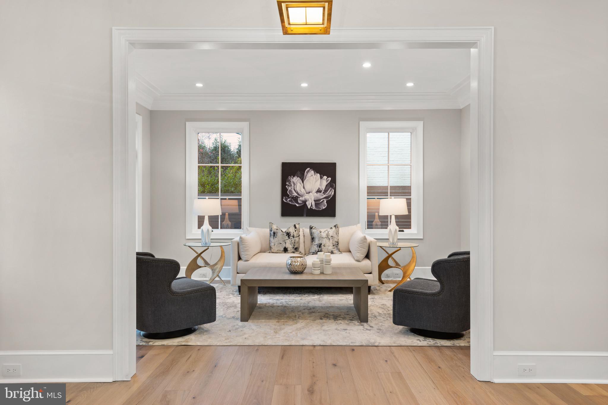 SPRING VALLEY - Residential