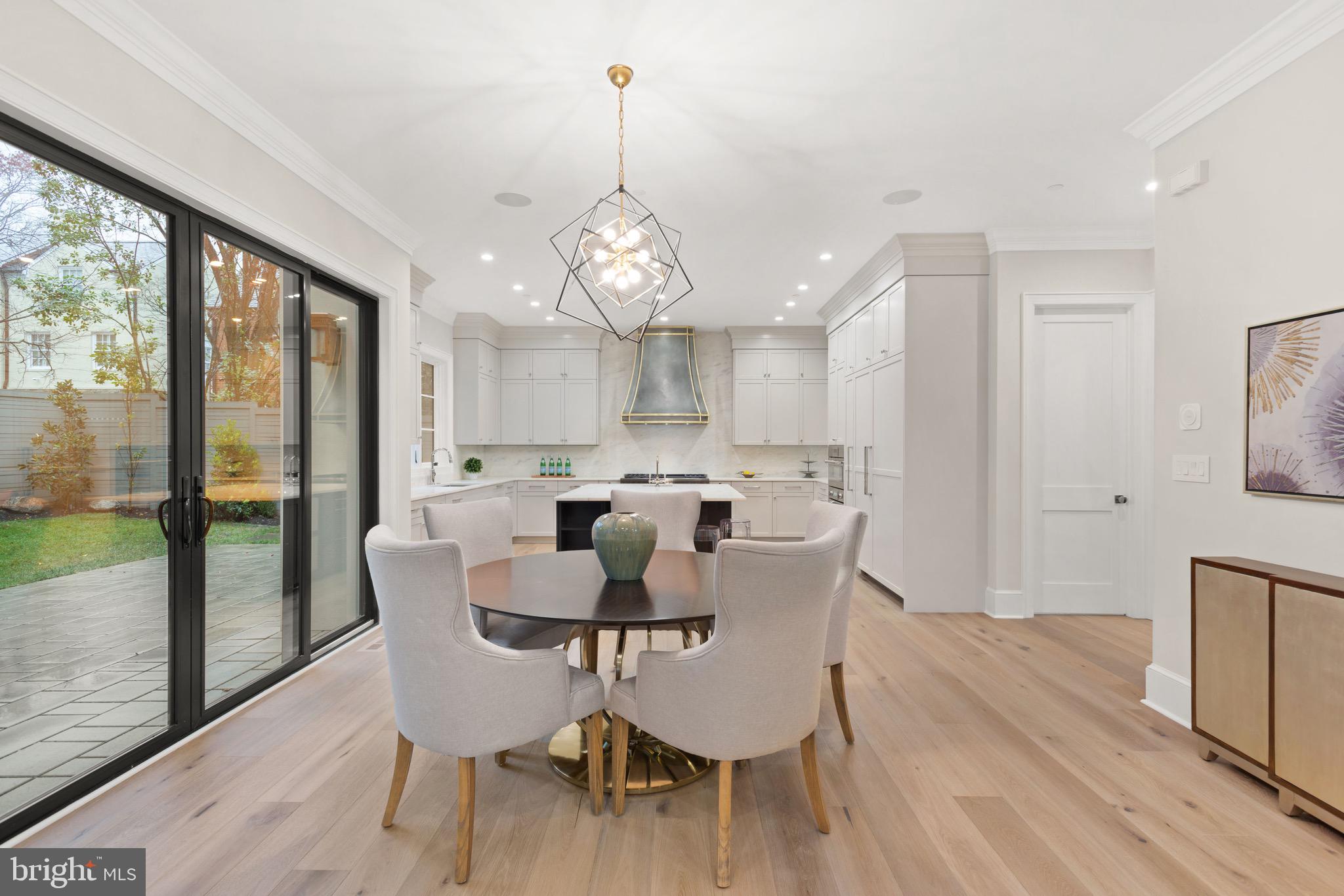 SPRING VALLEY - Residential