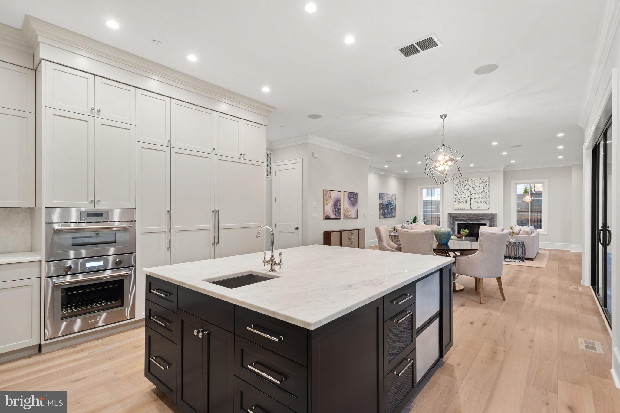 SPRING VALLEY - Residential