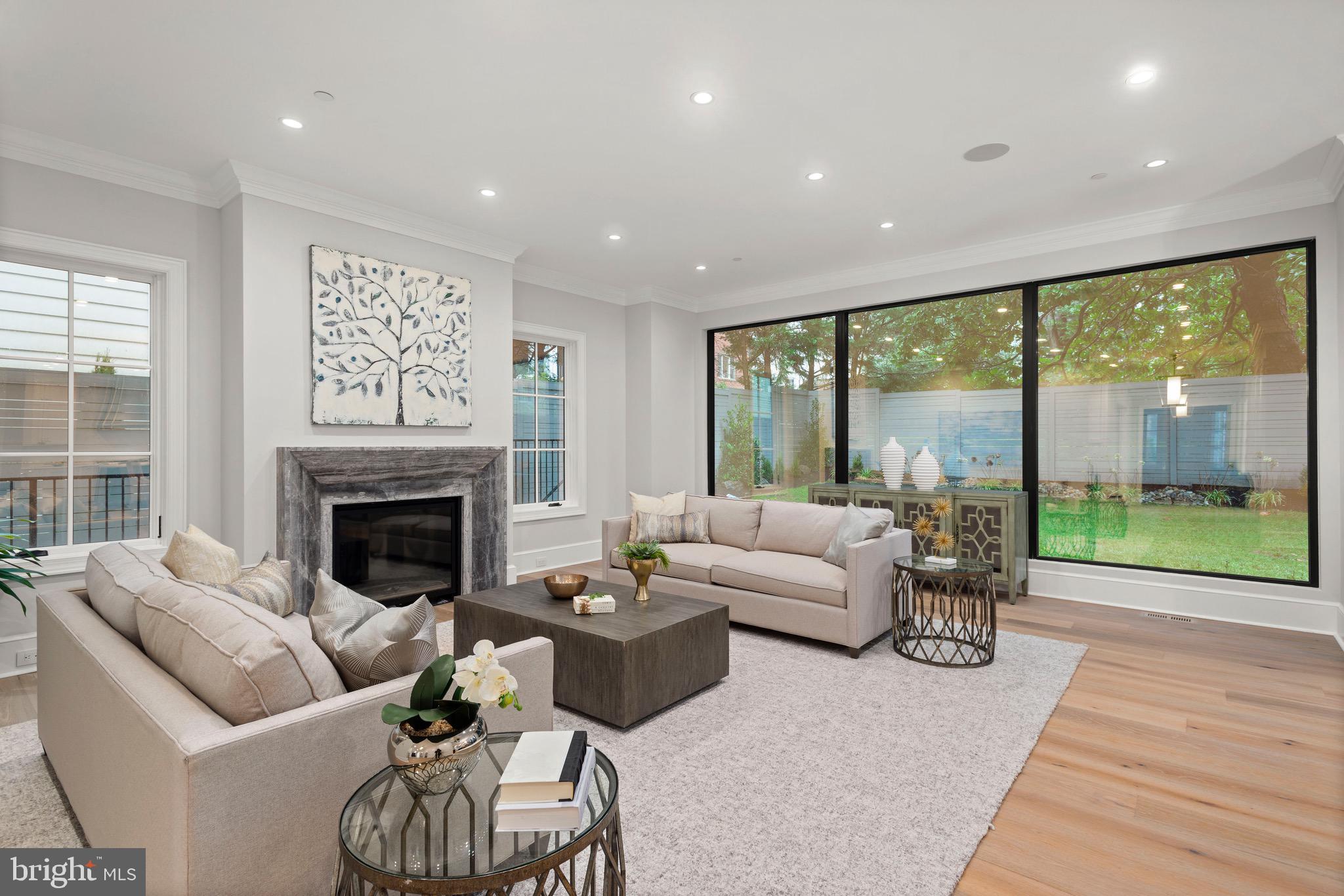 SPRING VALLEY - Residential