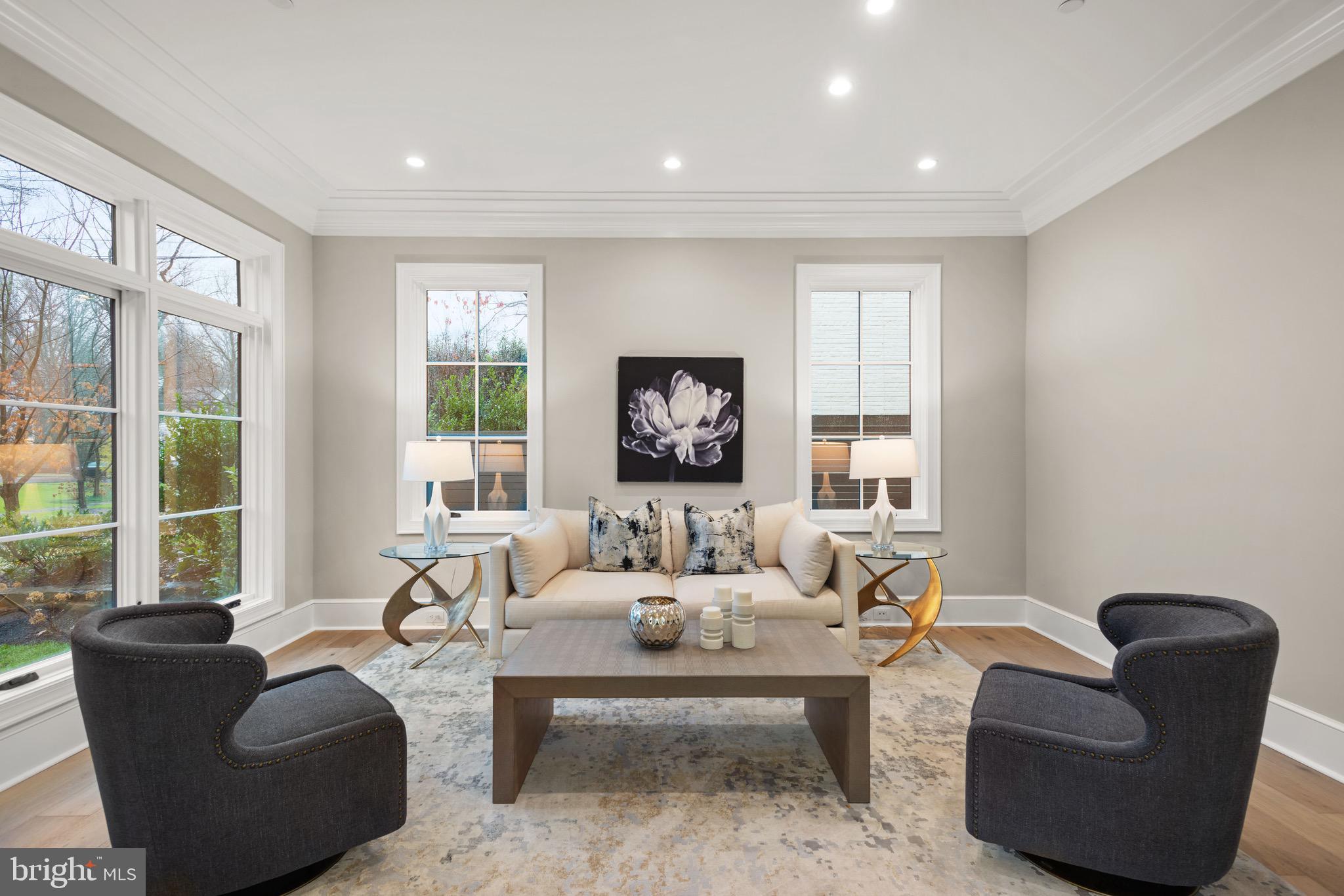 SPRING VALLEY - Residential