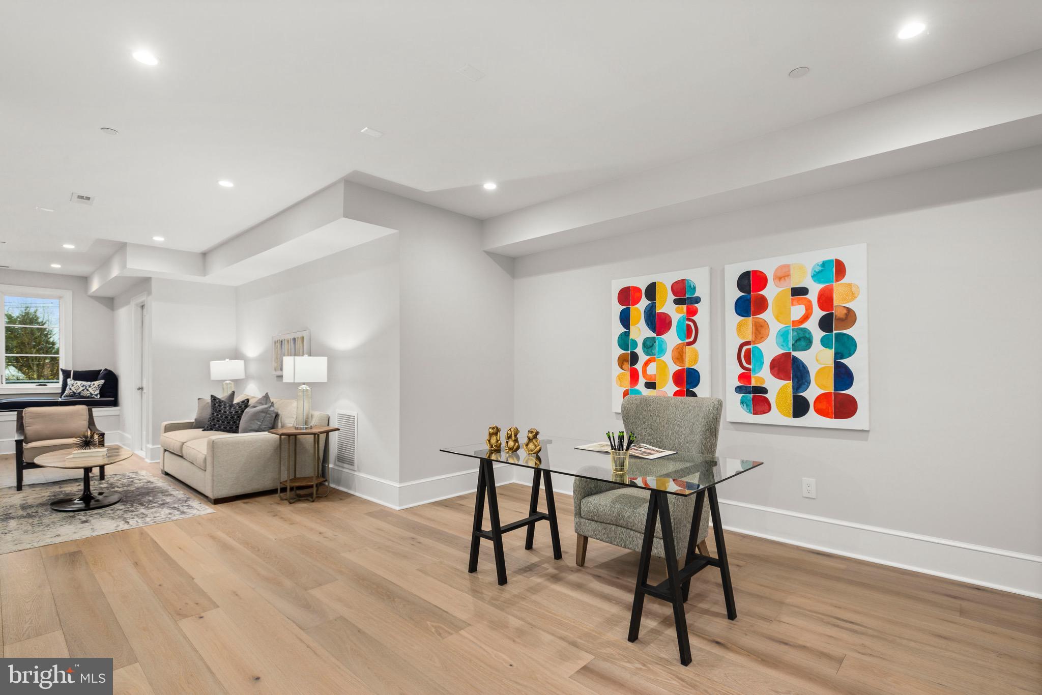 SPRING VALLEY - Residential