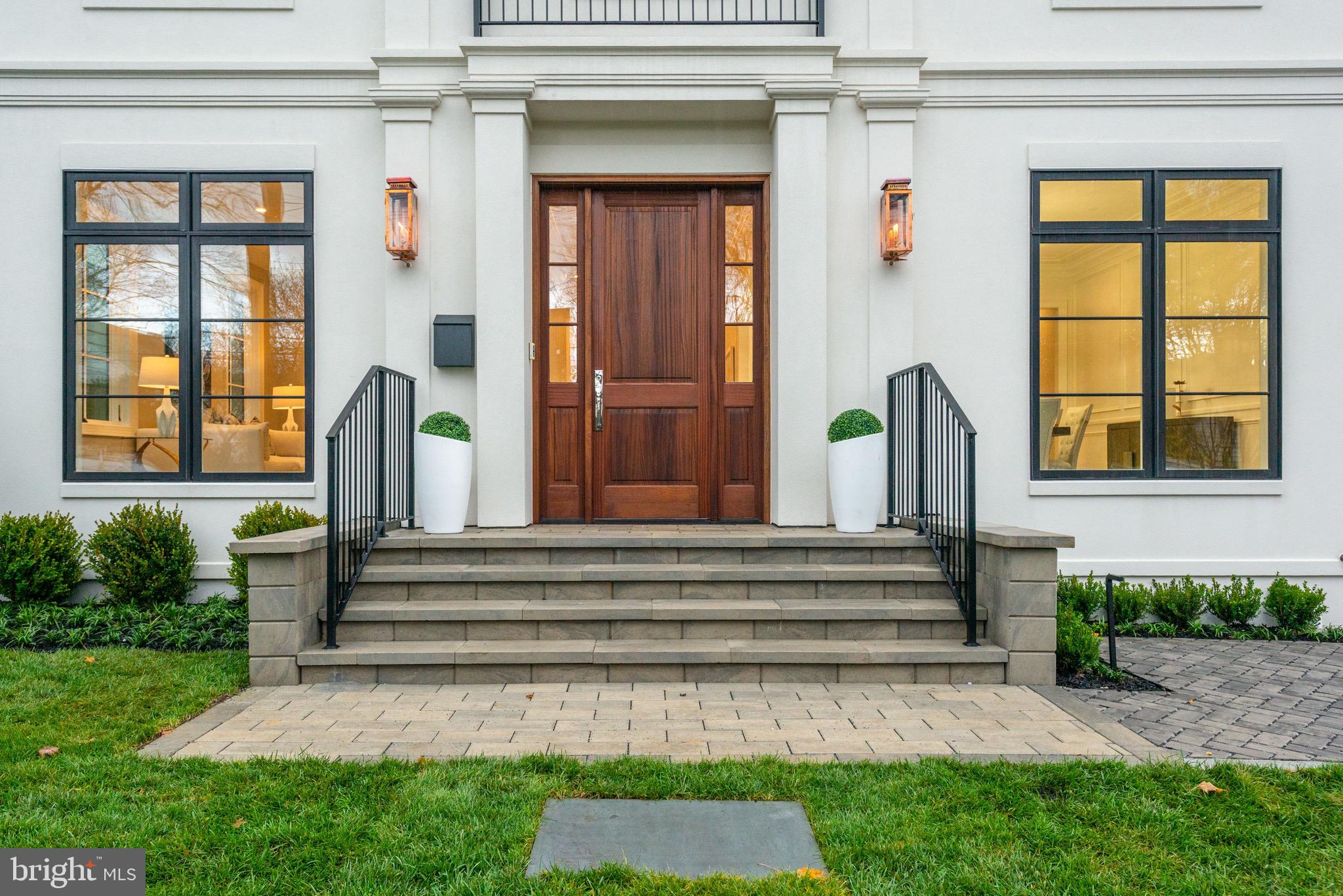 SPRING VALLEY - Residential