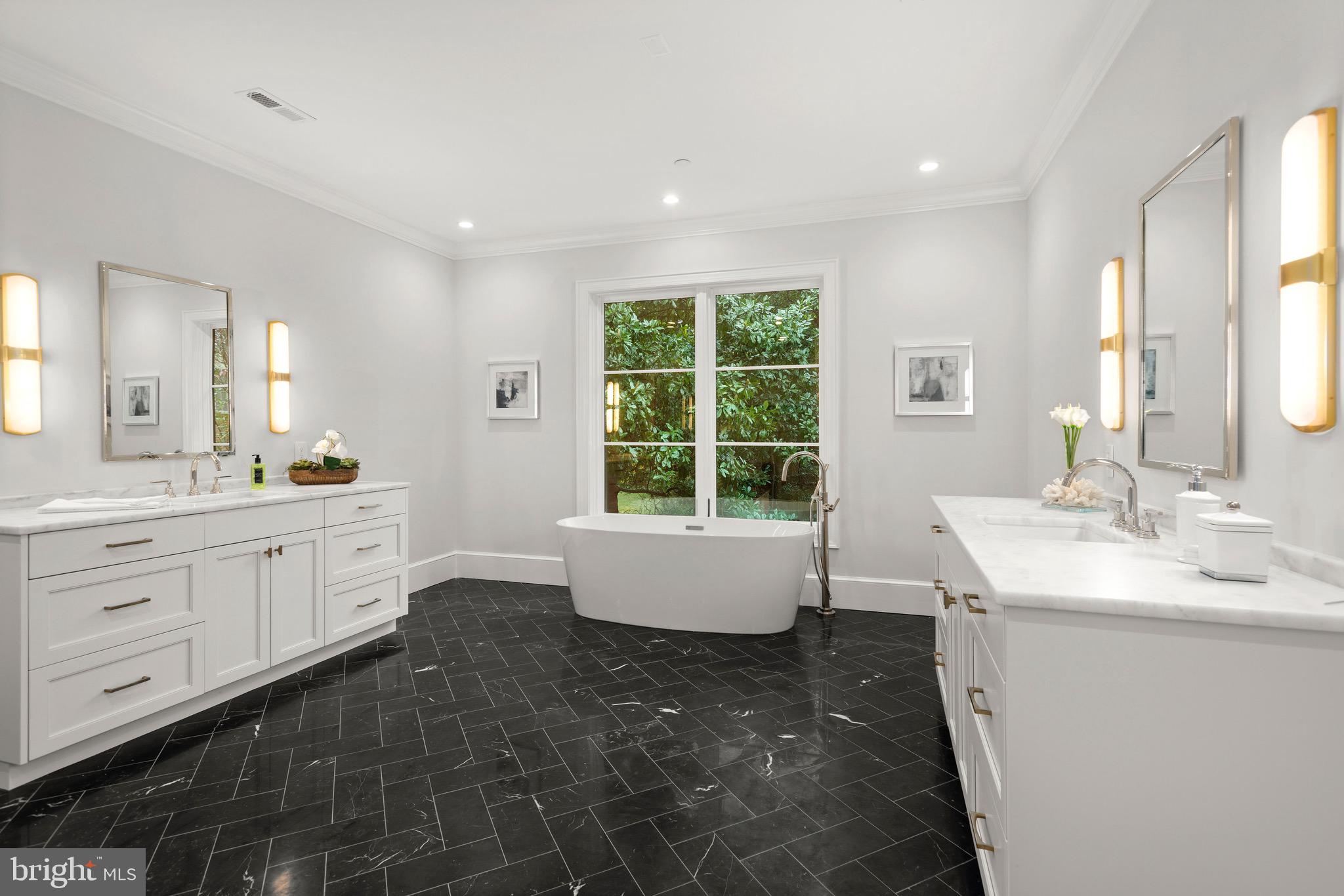 SPRING VALLEY - Residential
