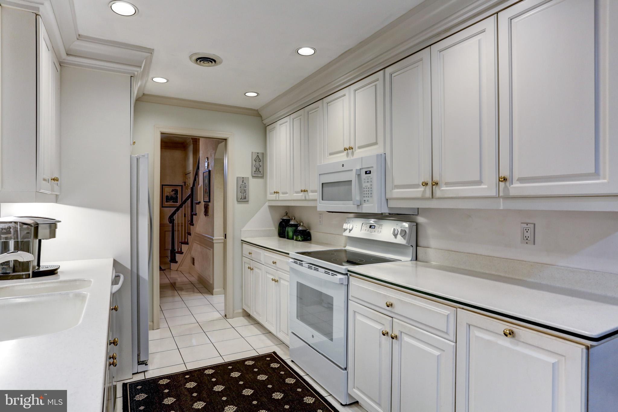 VILLAGE OF WESTOVER - Residential